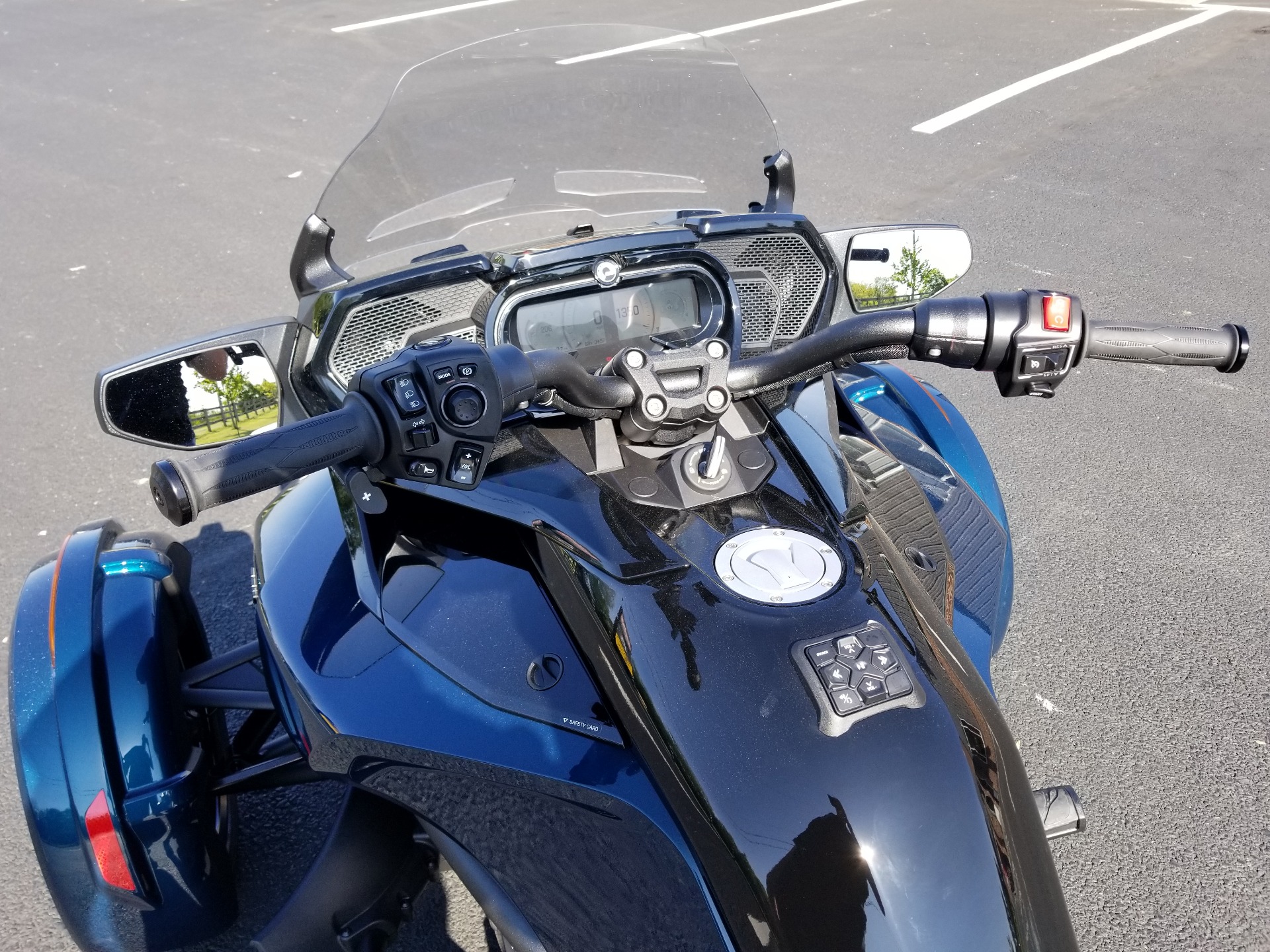 2023 Can-Am Spyder F3-T in Grantville, Pennsylvania - Photo 7