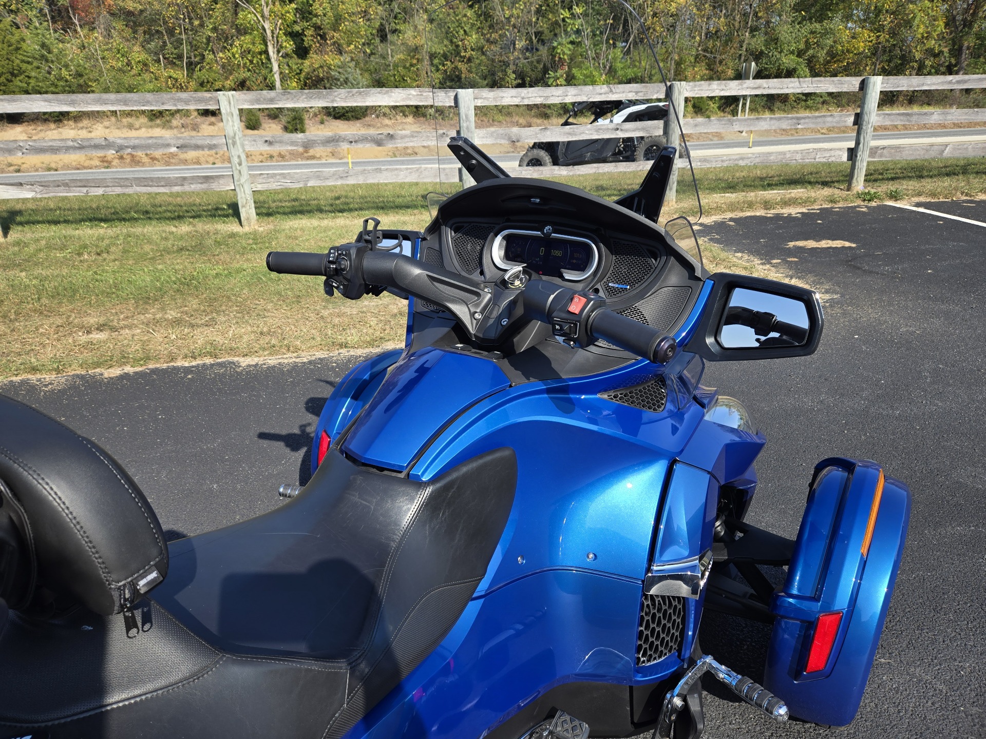 2018 Can-Am Spyder RT Limited in Grantville, Pennsylvania - Photo 9