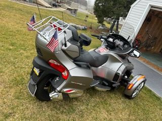 2014 Can-Am Spyder® RT Limited in Grantville, Pennsylvania - Photo 6