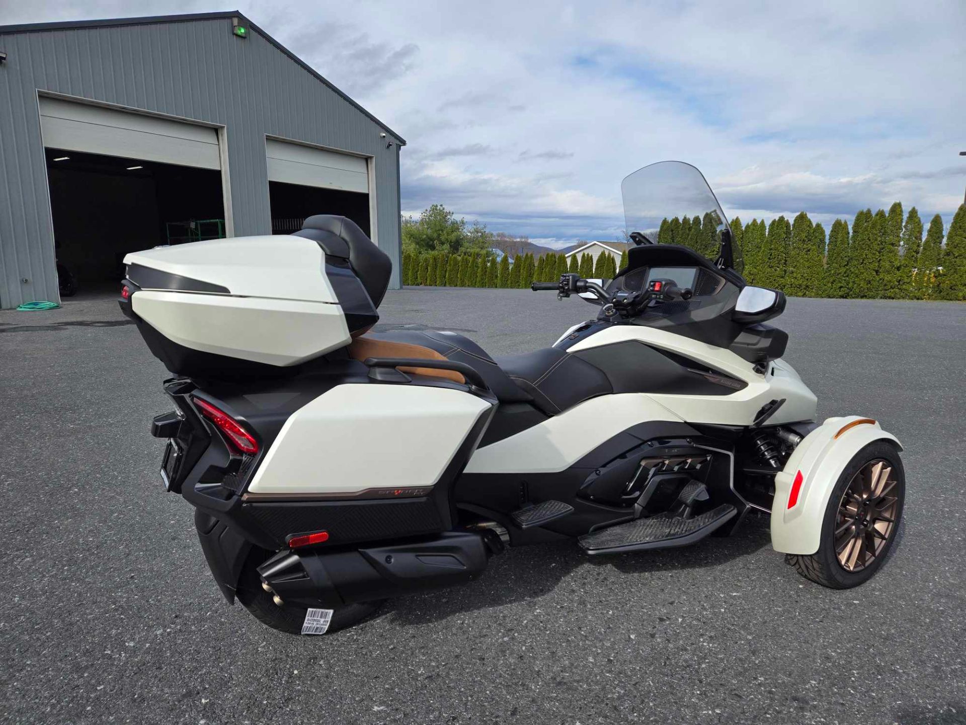 2024 Can-Am Spyder RT Sea-to-Sky in Grantville, Pennsylvania - Photo 17