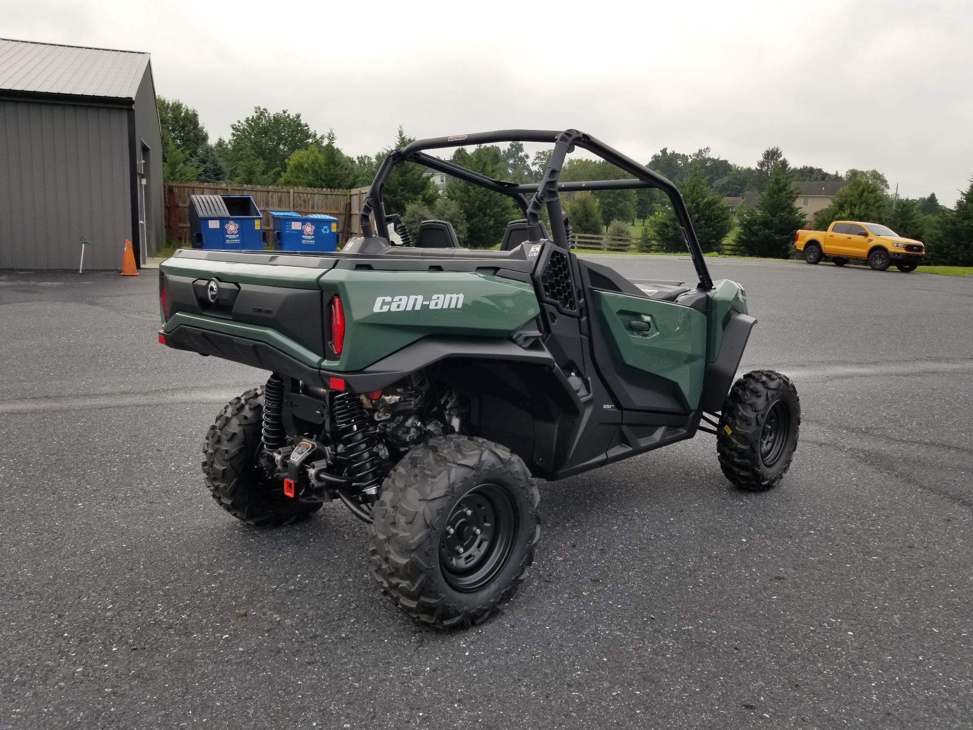2023 Can-Am Commander DPS 700 in Grantville, Pennsylvania - Photo 8