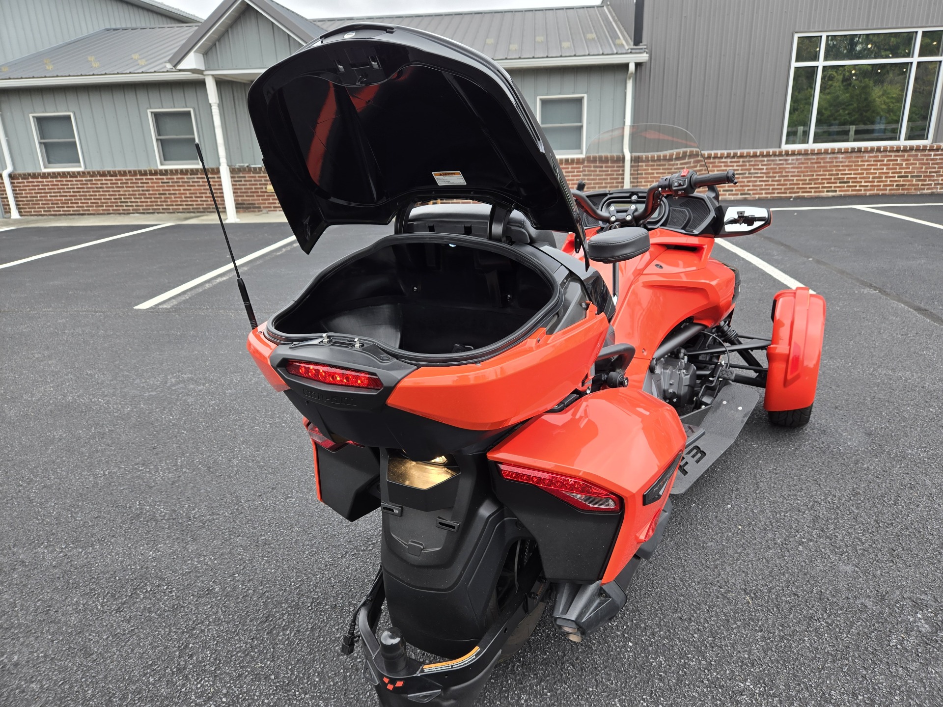 2021 Can-Am Spyder F3 Limited in Grantville, Pennsylvania - Photo 13