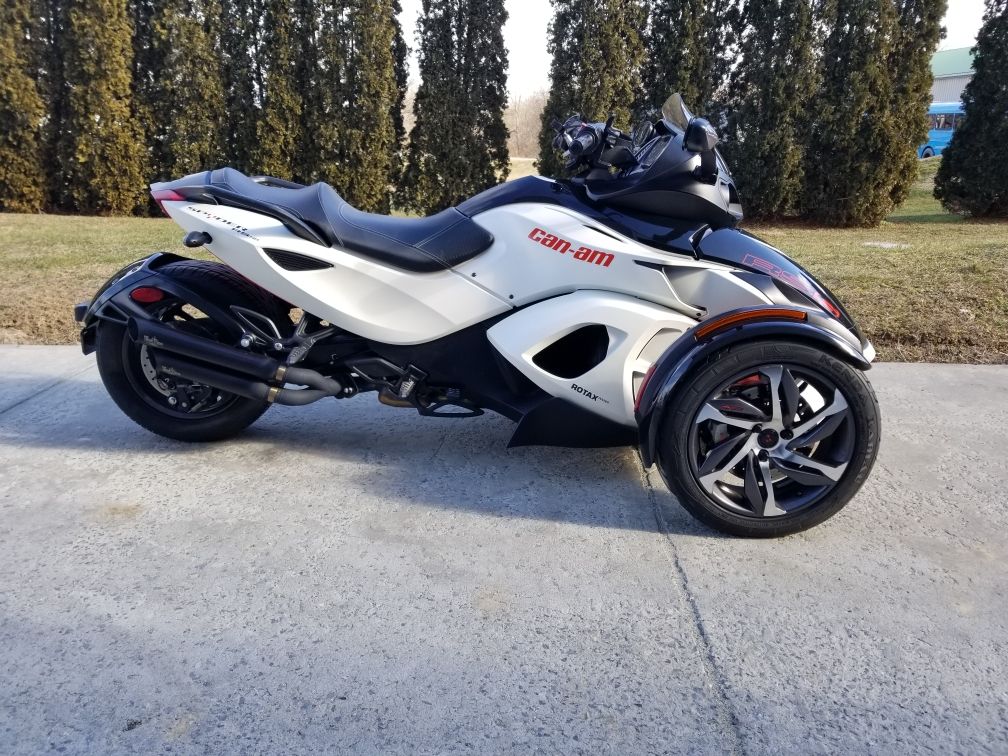 2014 Can-Am Spyder® RS-S SE5 in Grantville, Pennsylvania - Photo 1