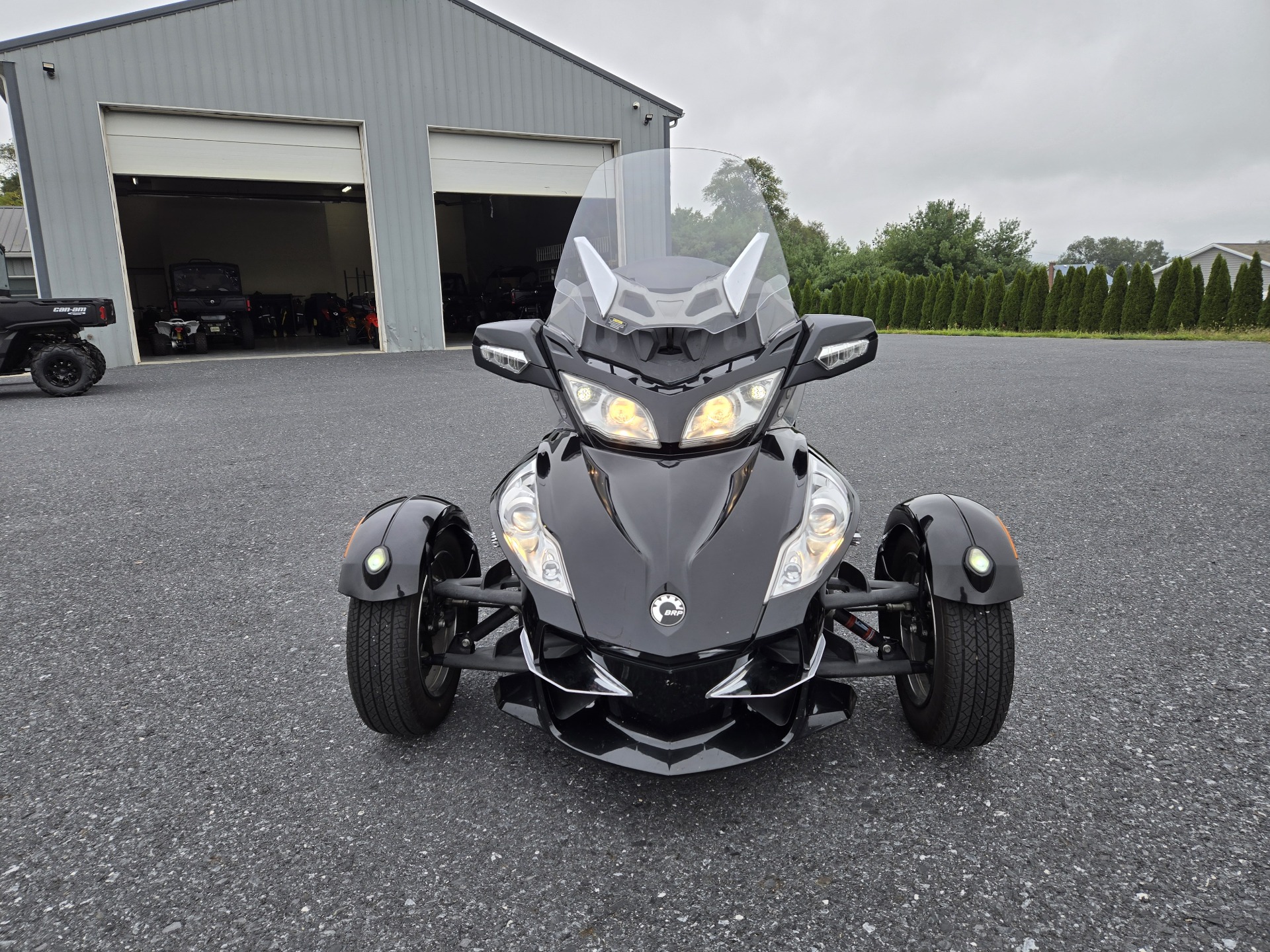 2011 Can-Am Spyder® RT-S SE5 in Grantville, Pennsylvania - Photo 3