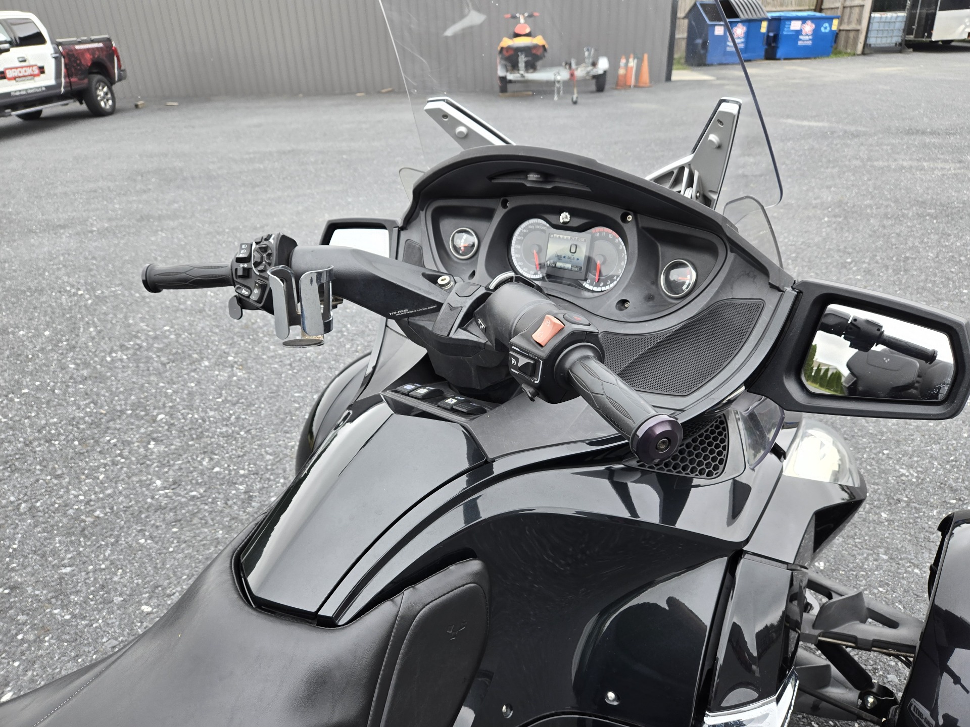 2011 Can-Am Spyder® RT-S SE5 in Grantville, Pennsylvania - Photo 7