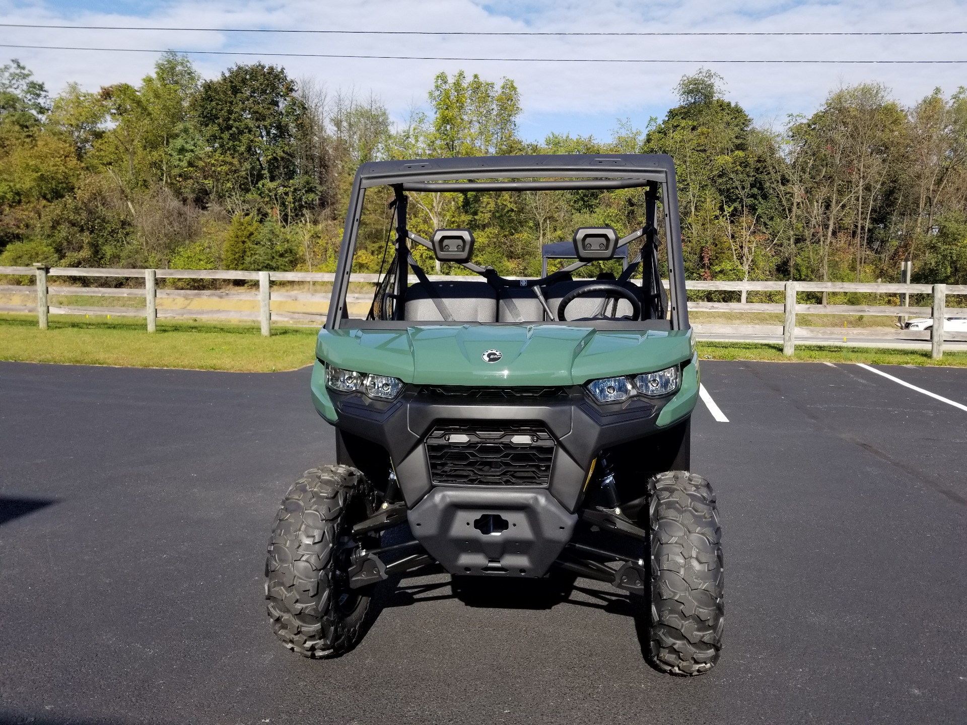 2023 Can-Am Defender HD9 in Grantville, Pennsylvania - Photo 2