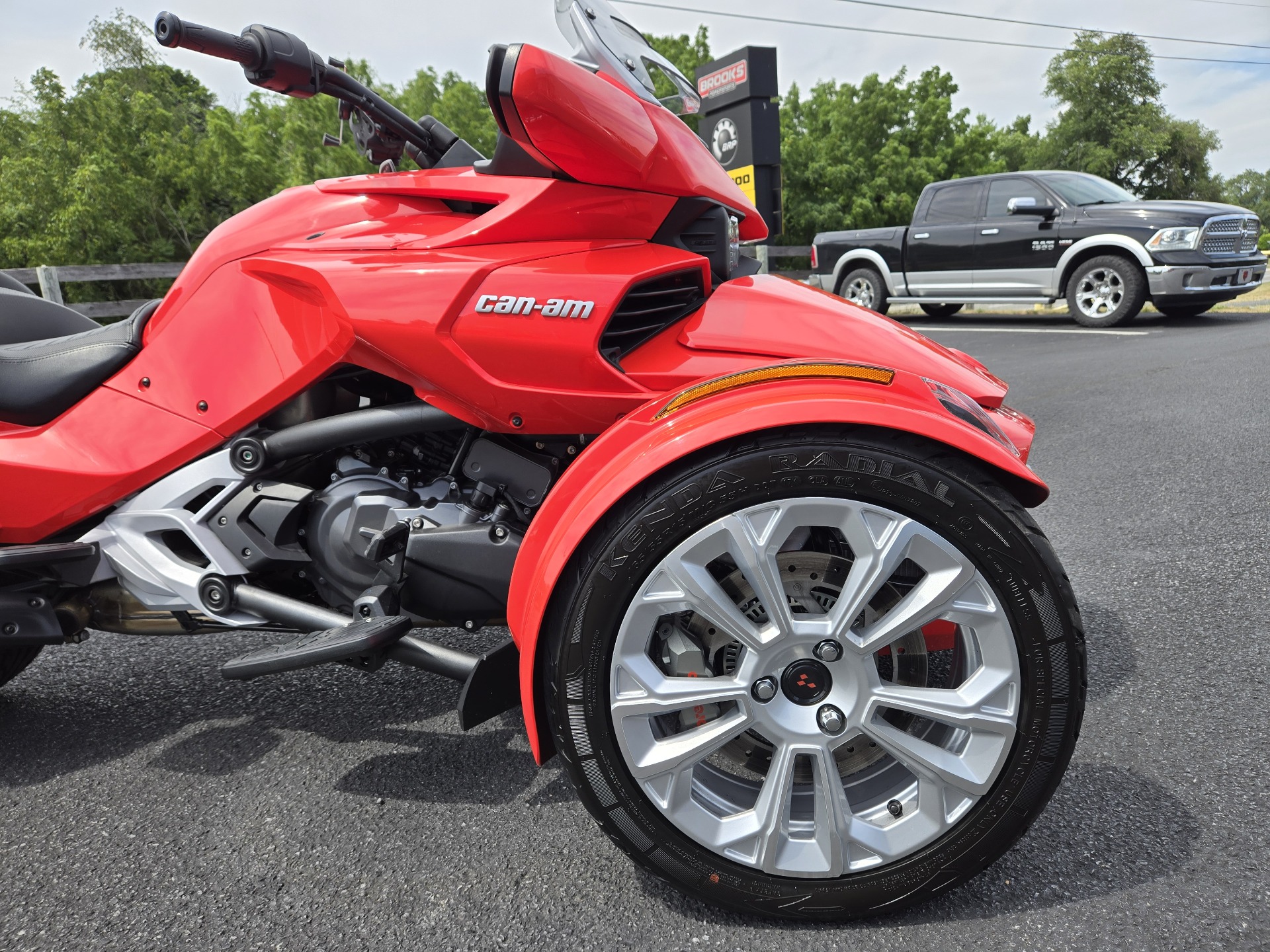 2024 Can-Am Spyder F3 Limited in Grantville, Pennsylvania - Photo 9