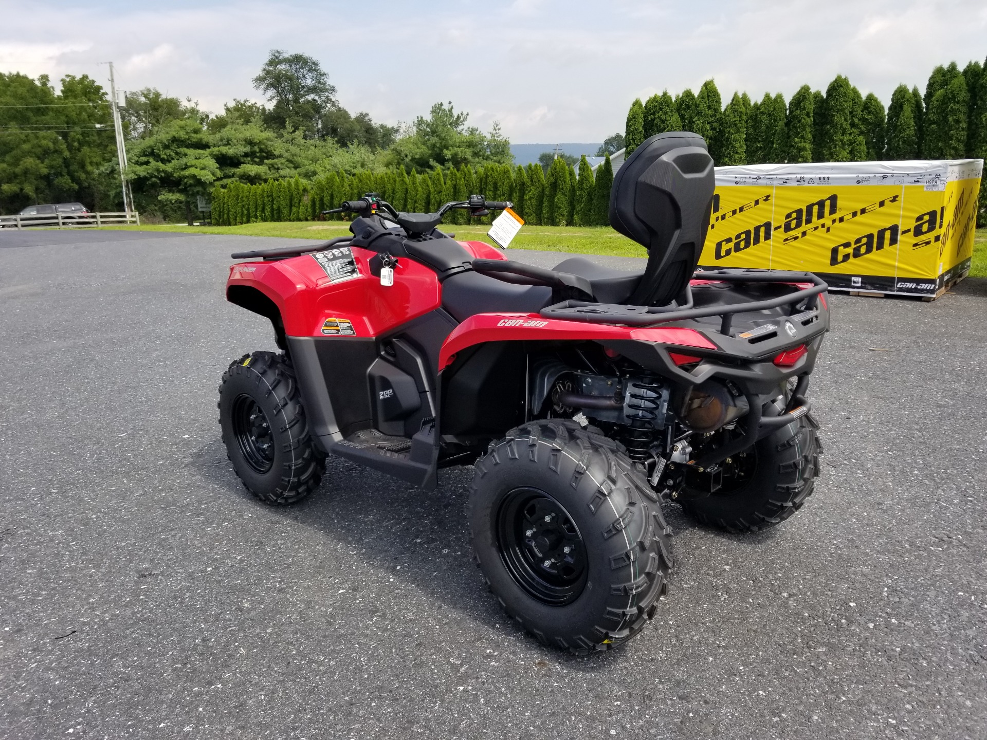 2023 Can-Am Outlander MAX DPS 700 in Grantville, Pennsylvania - Photo 1