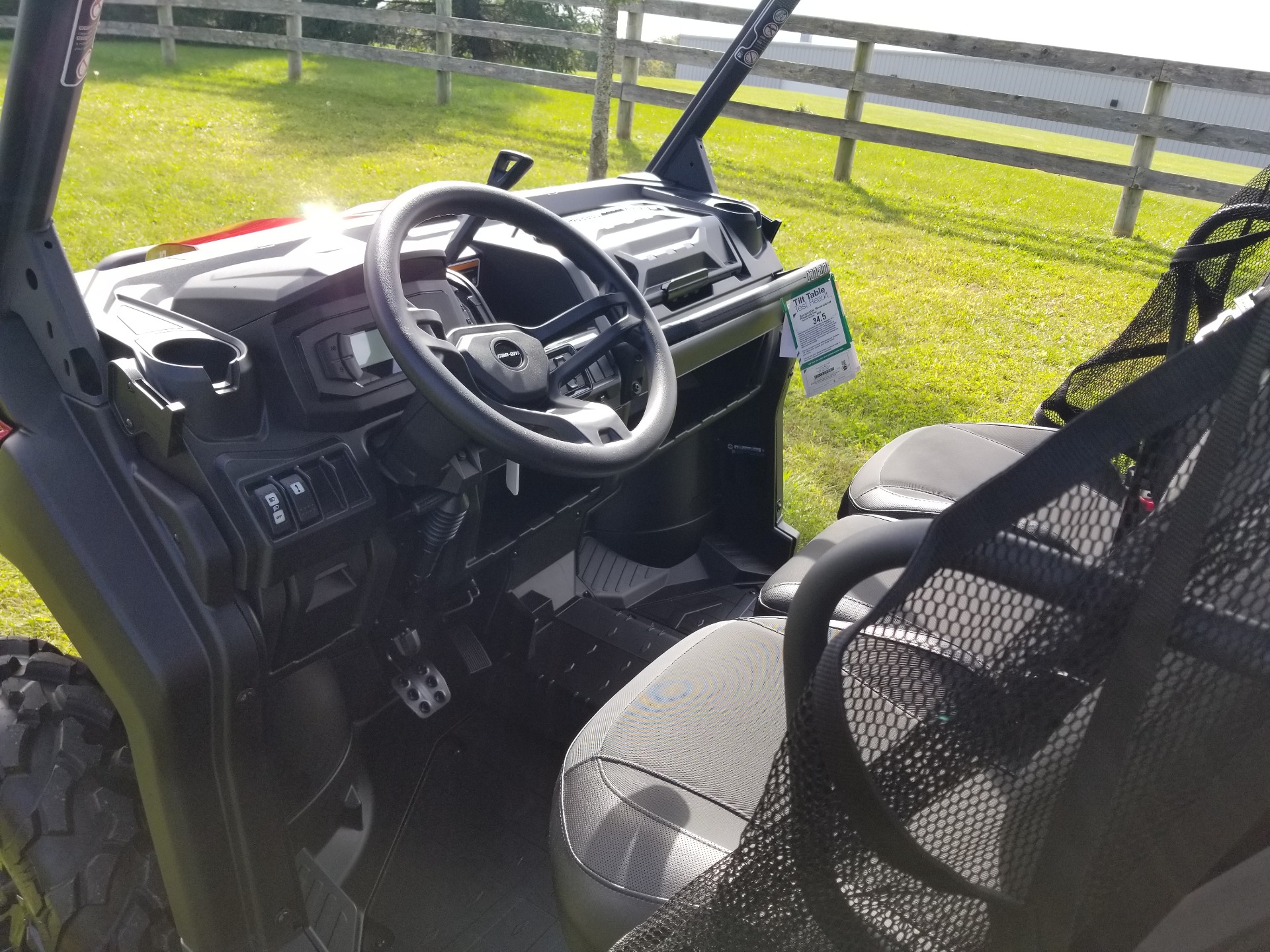 2024 Can-Am Defender MAX XT HD9 in Grantville, Pennsylvania - Photo 9