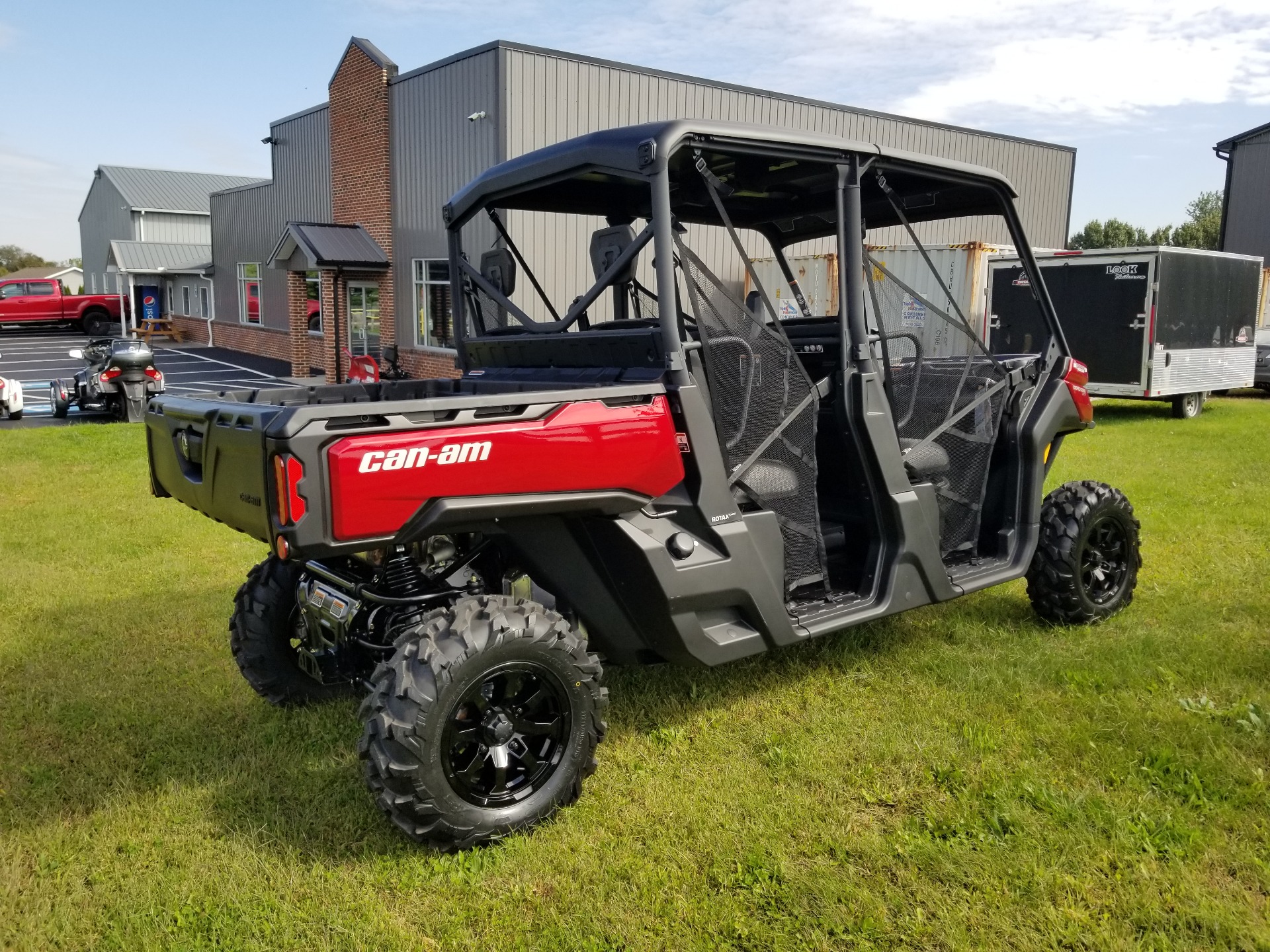 2024 Can-Am Defender MAX XT HD9 in Grantville, Pennsylvania - Photo 2