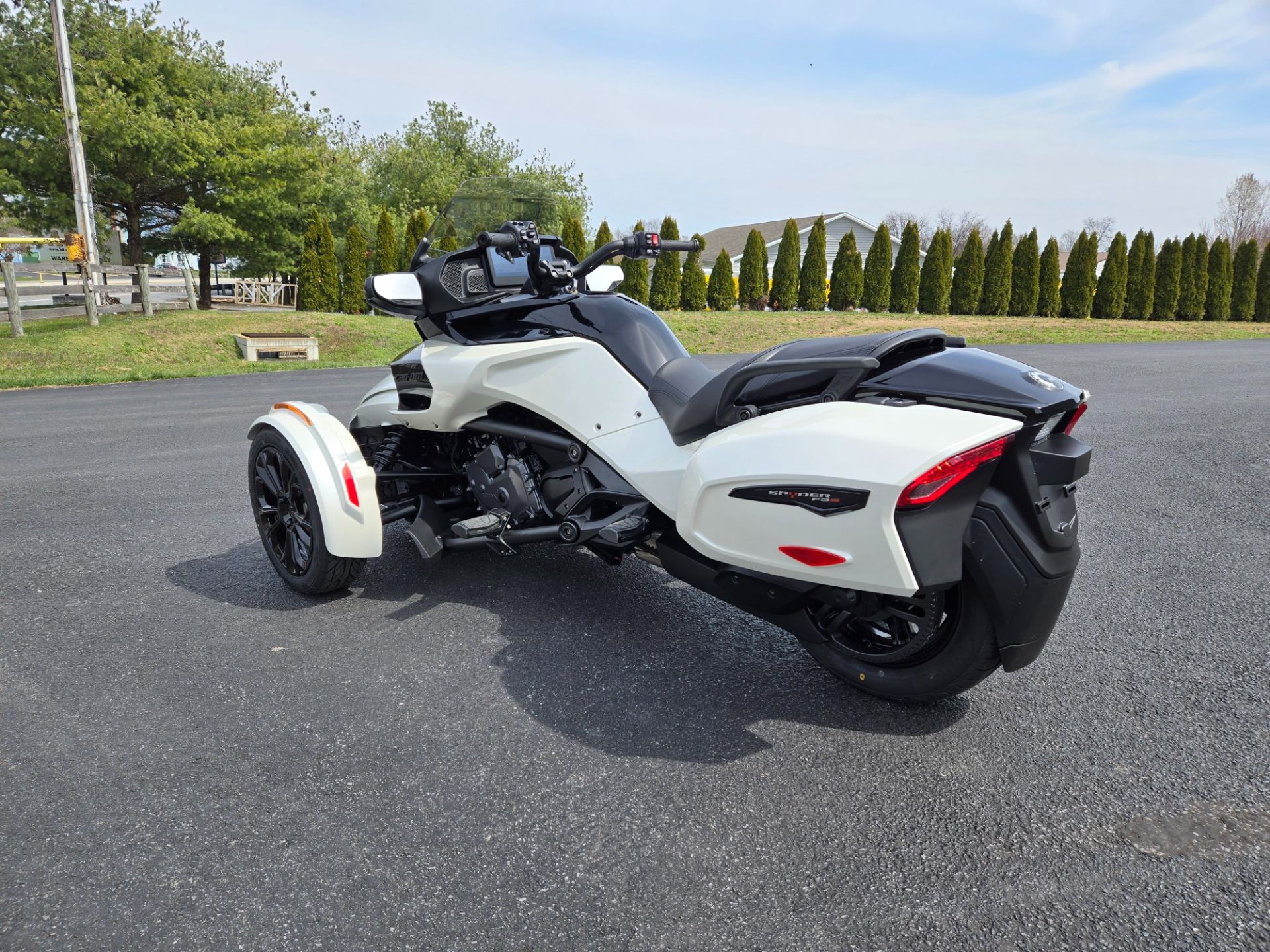 2024 Can-Am Spyder F3-T in Grantville, Pennsylvania - Photo 2