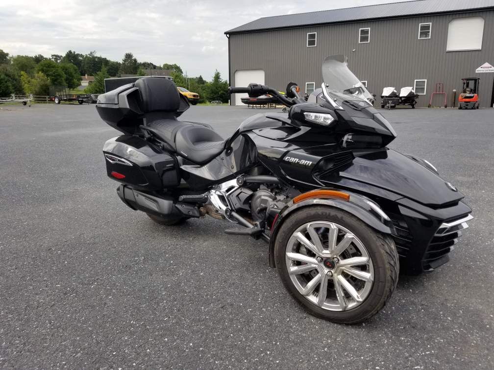 2016 Can-Am Spyder F3 Limited in Grantville, Pennsylvania - Photo 1