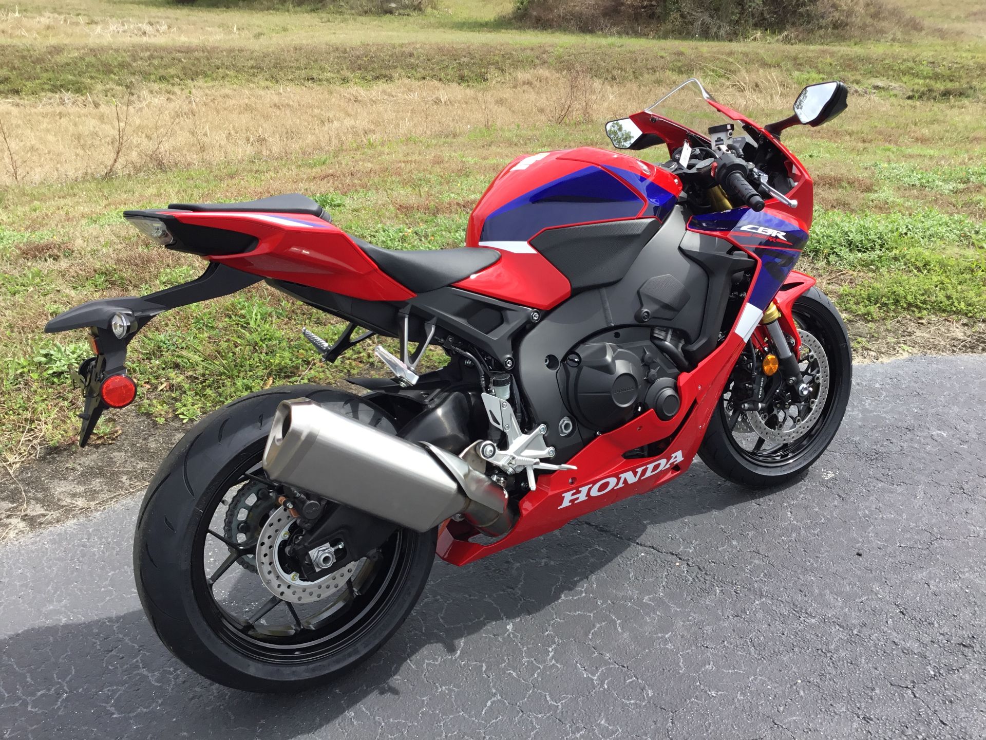 2022 Honda CBR1000RR ABS in Hudson, Florida - Photo 4