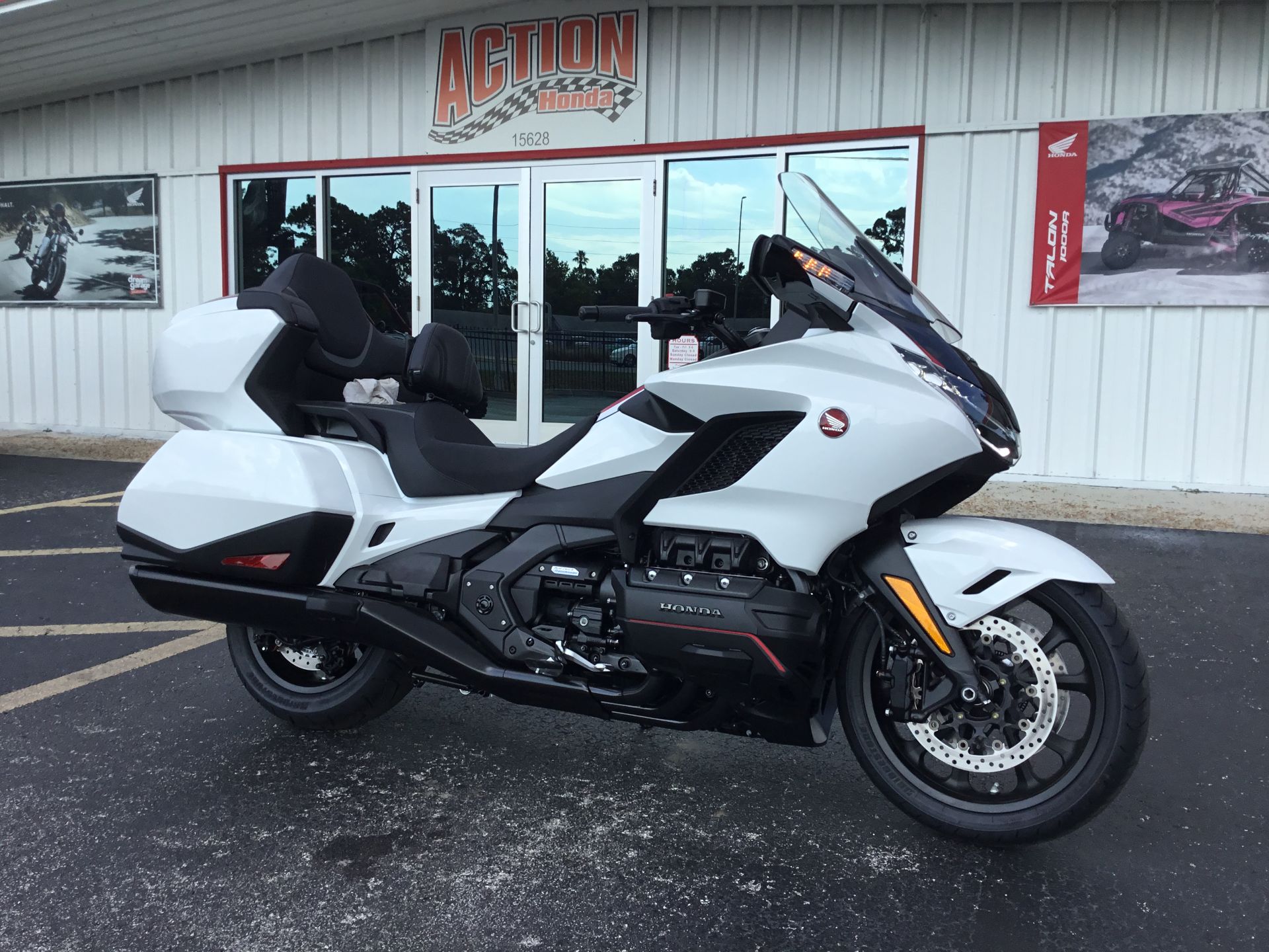 2024 Honda Gold Wing Tour Automatic DCT in Hudson, Florida - Photo 1