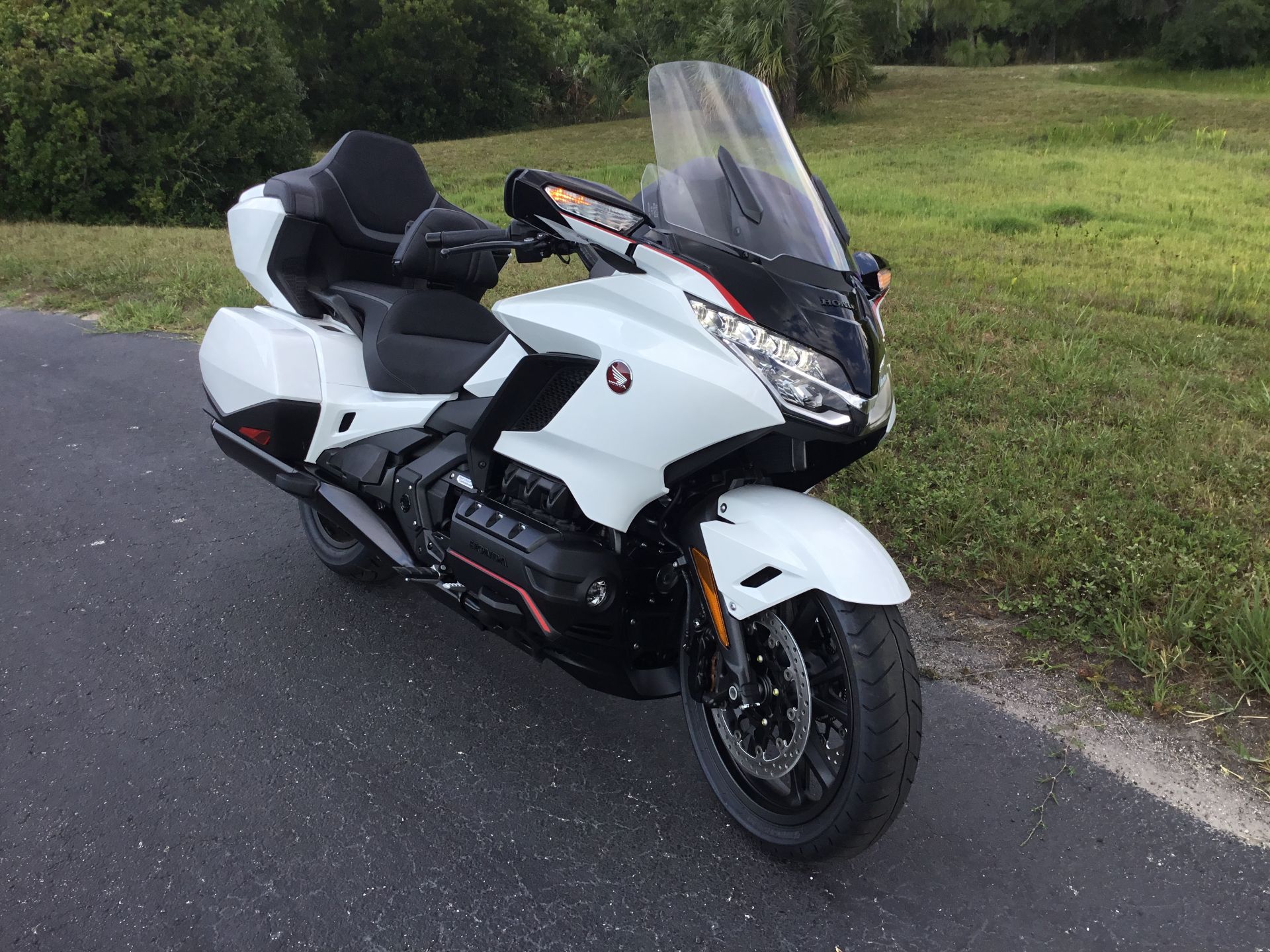 2024 Honda Gold Wing Tour Automatic DCT in Hudson, Florida - Photo 2