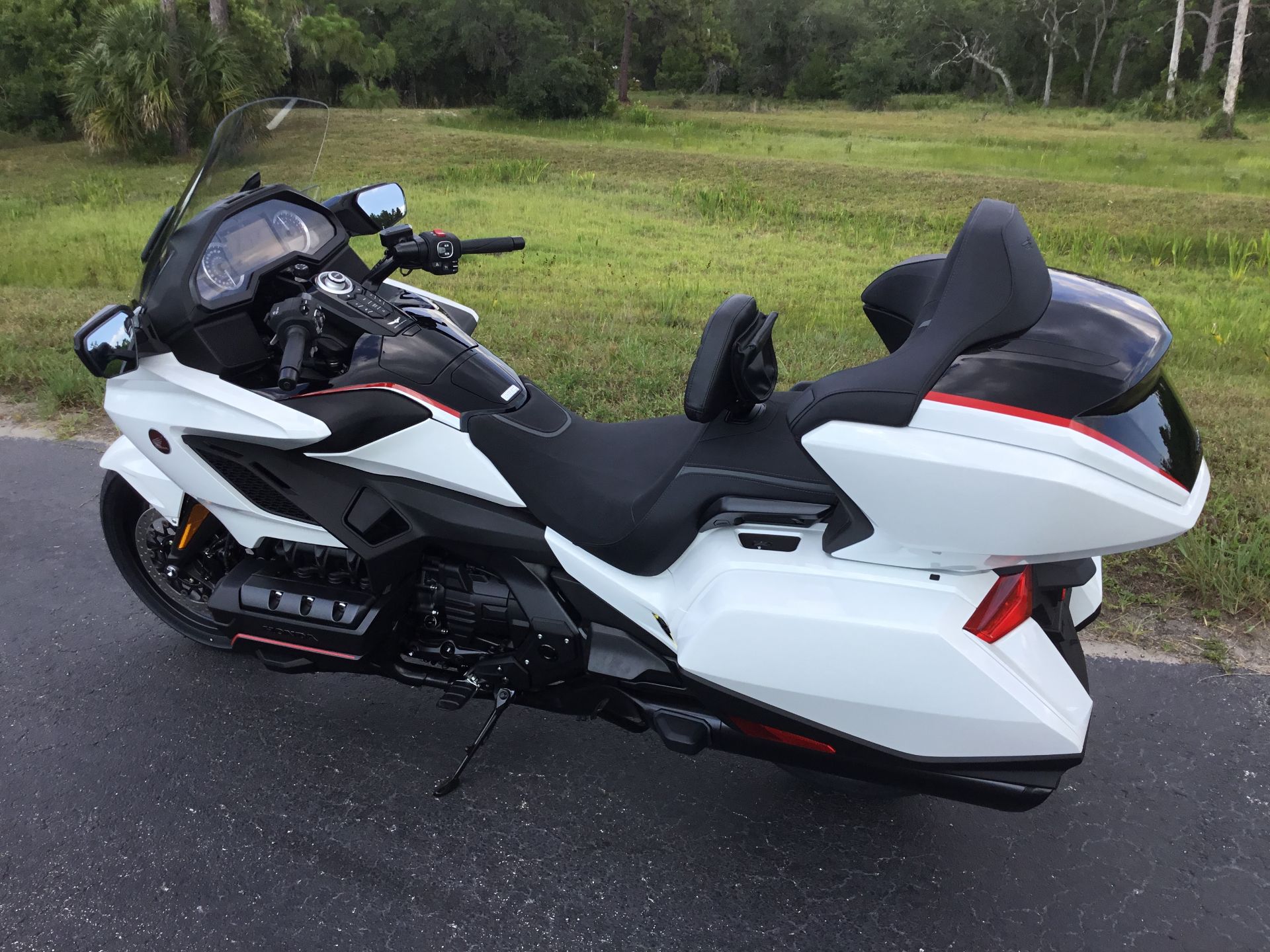 2024 Honda Gold Wing Tour Automatic DCT in Hudson, Florida - Photo 14