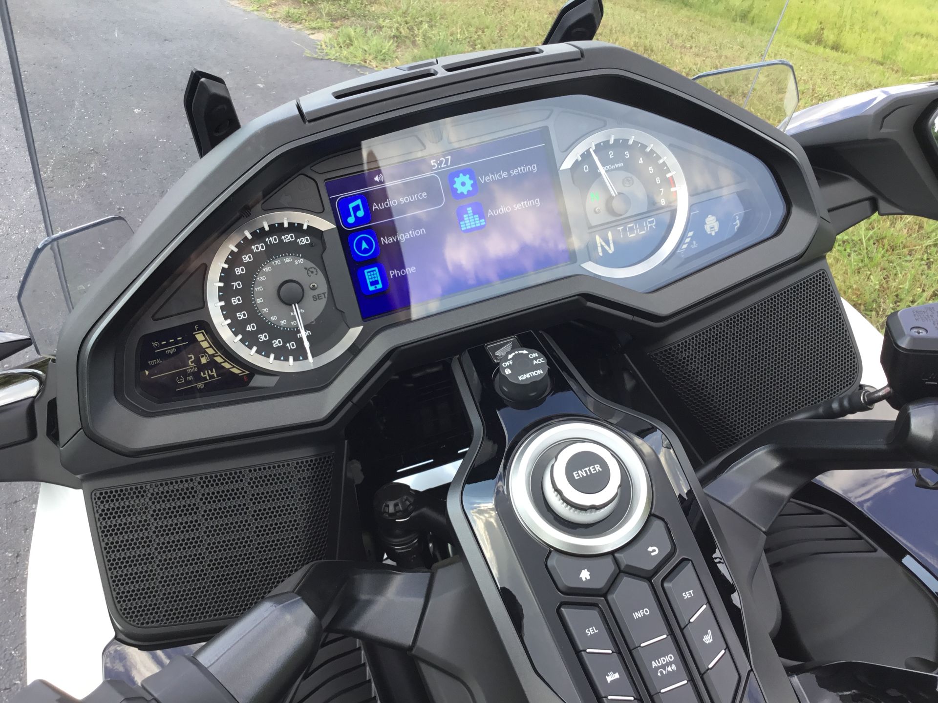 2024 Honda Gold Wing Tour Automatic DCT in Hudson, Florida - Photo 23
