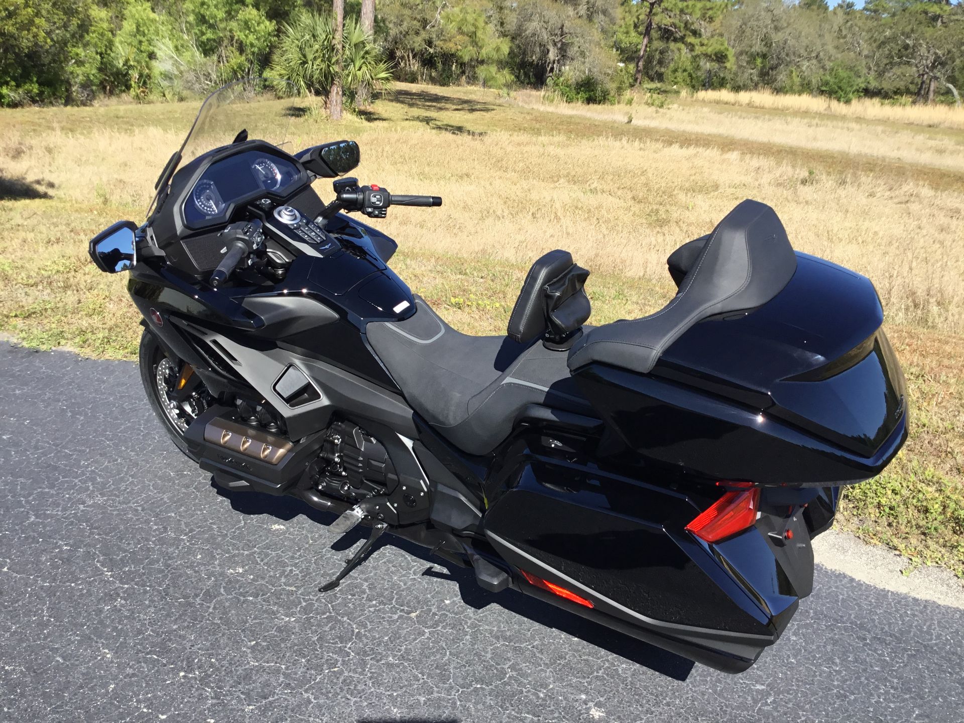 2023 Honda Gold Wing Tour Automatic DCT in Hudson, Florida - Photo 9
