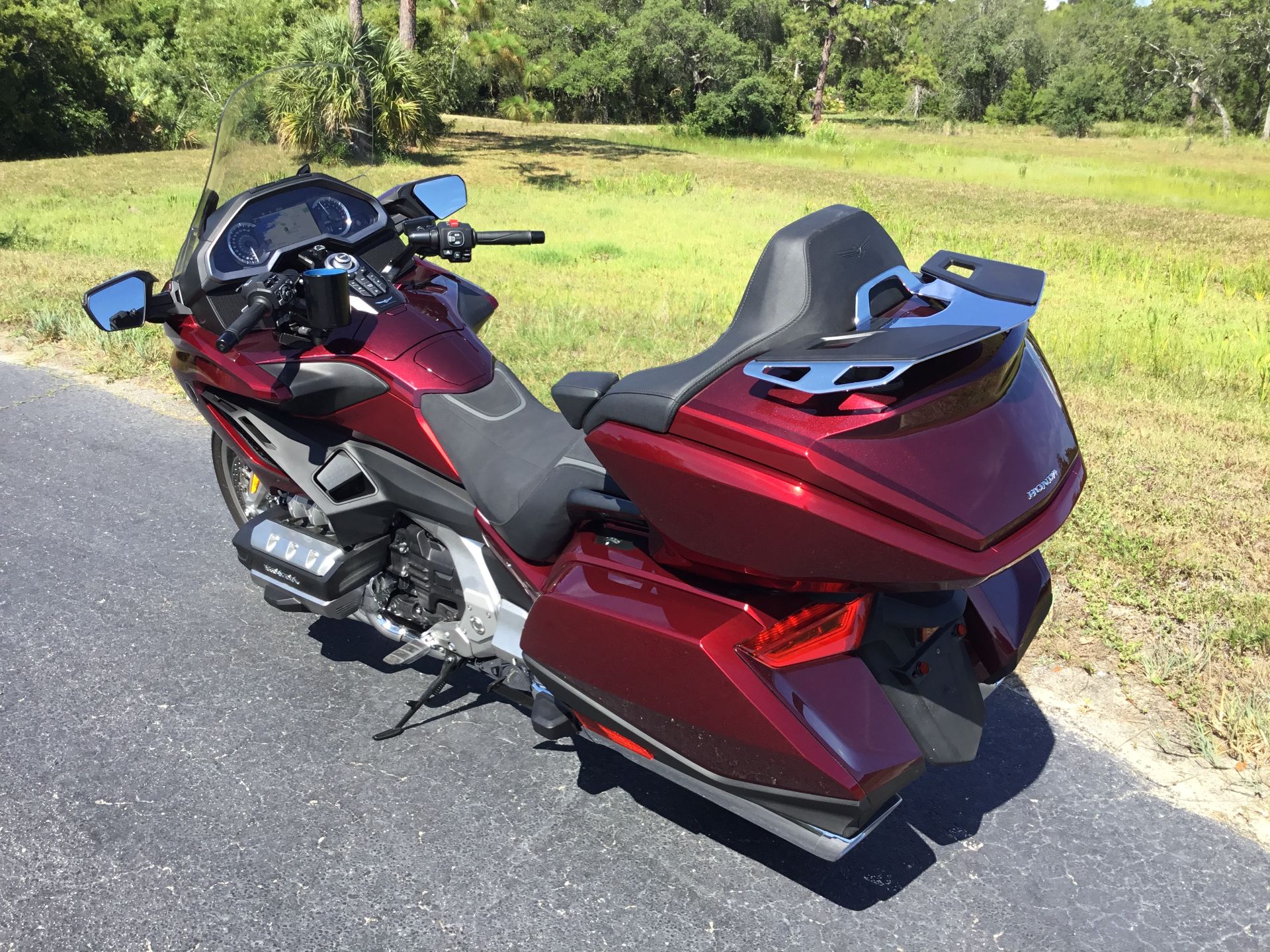 2023 Honda Gold Wing Tour Automatic DCT in Hudson, Florida - Photo 15