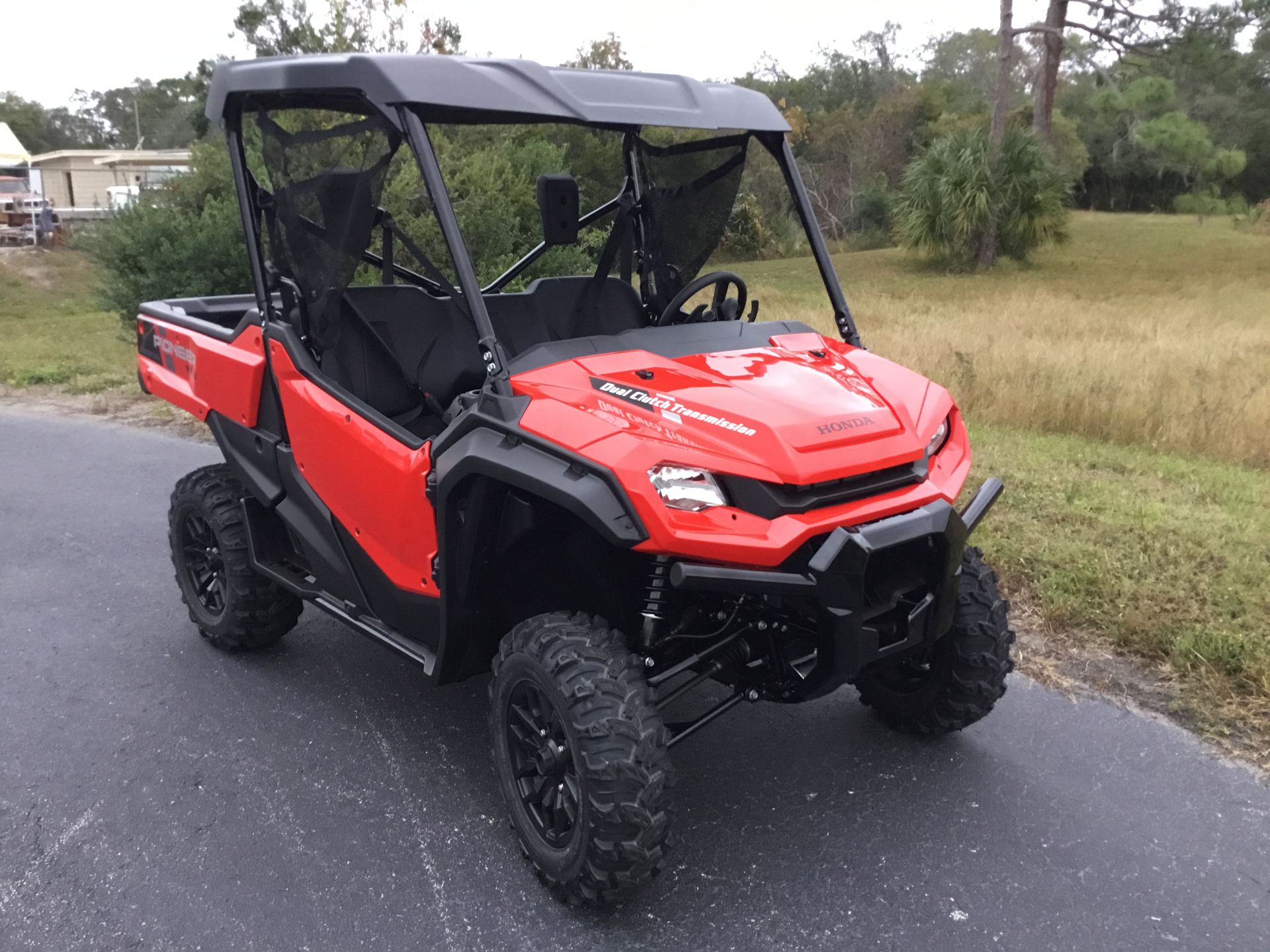 2023 Honda Pioneer 1000 Deluxe in Hudson, Florida - Photo 2