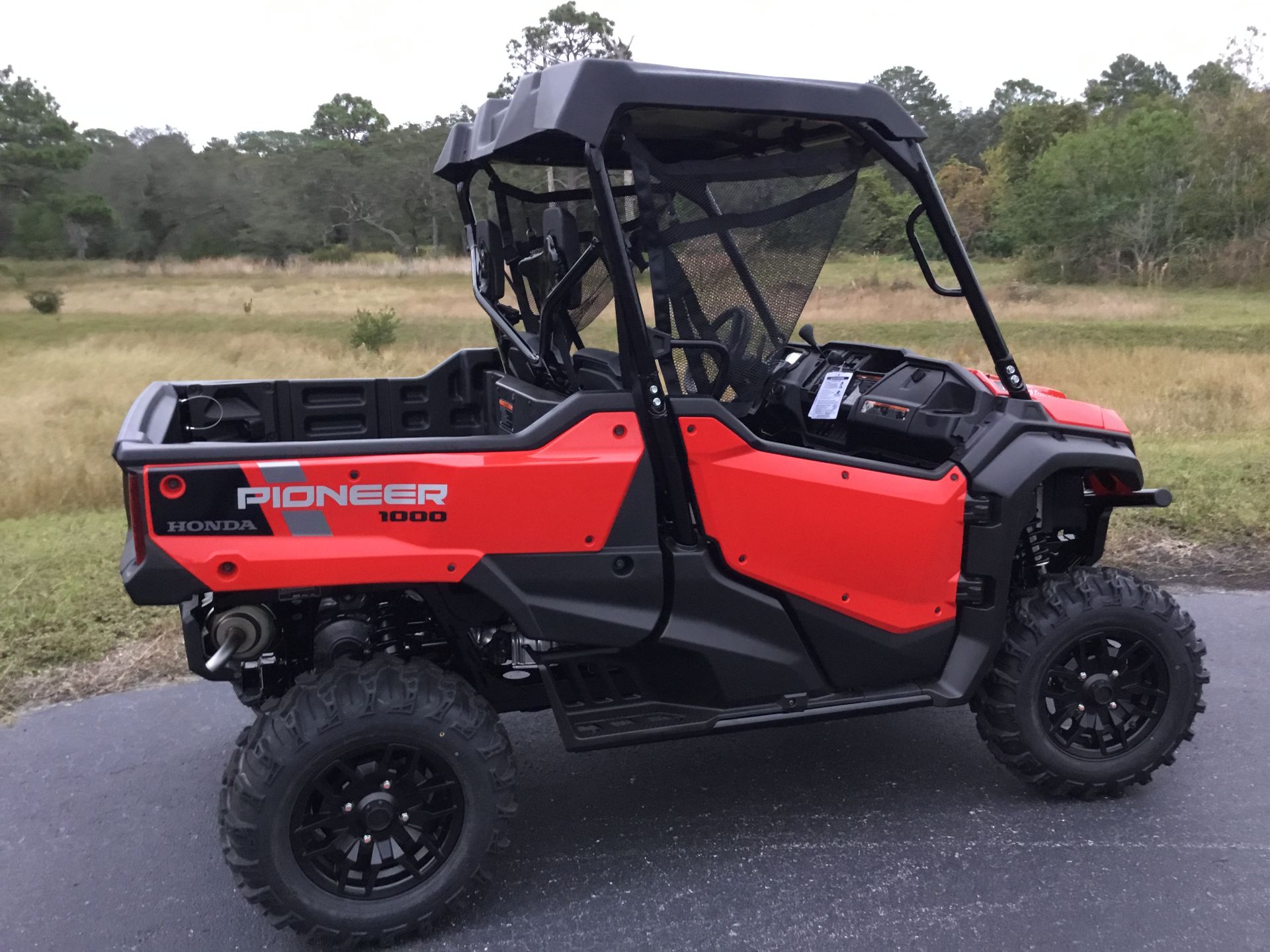 2023 Honda Pioneer 1000 Deluxe in Hudson, Florida - Photo 7