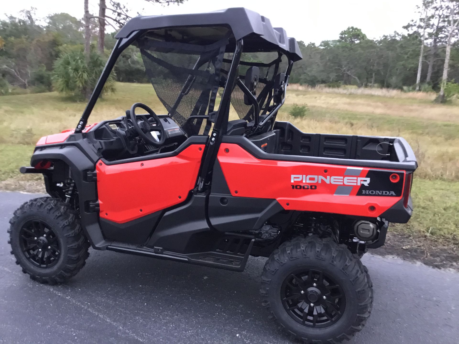 2023 Honda Pioneer 1000 Deluxe in Hudson, Florida - Photo 13