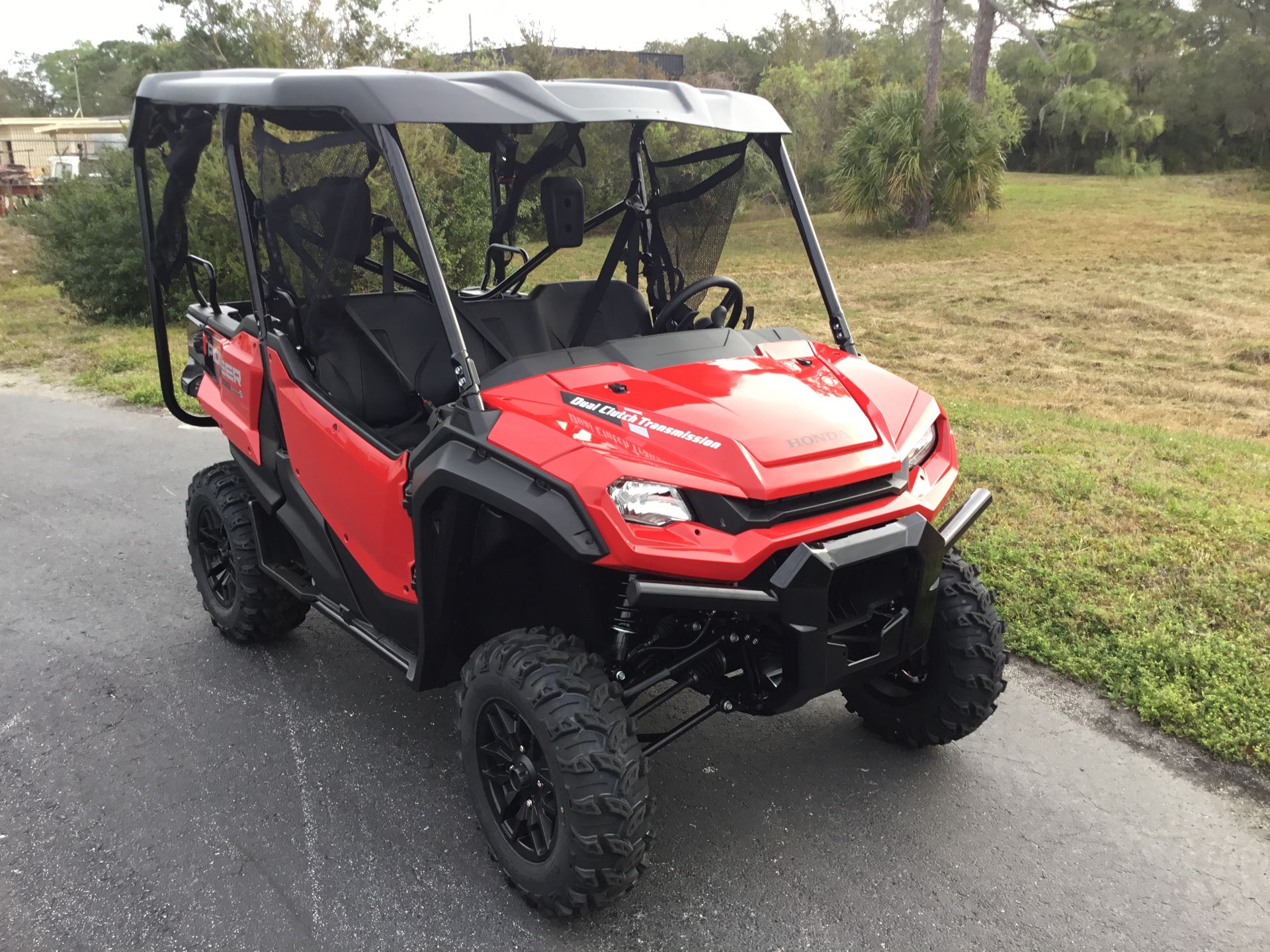 2024 Honda Pioneer 1000-5 Deluxe in Hudson, Florida - Photo 2