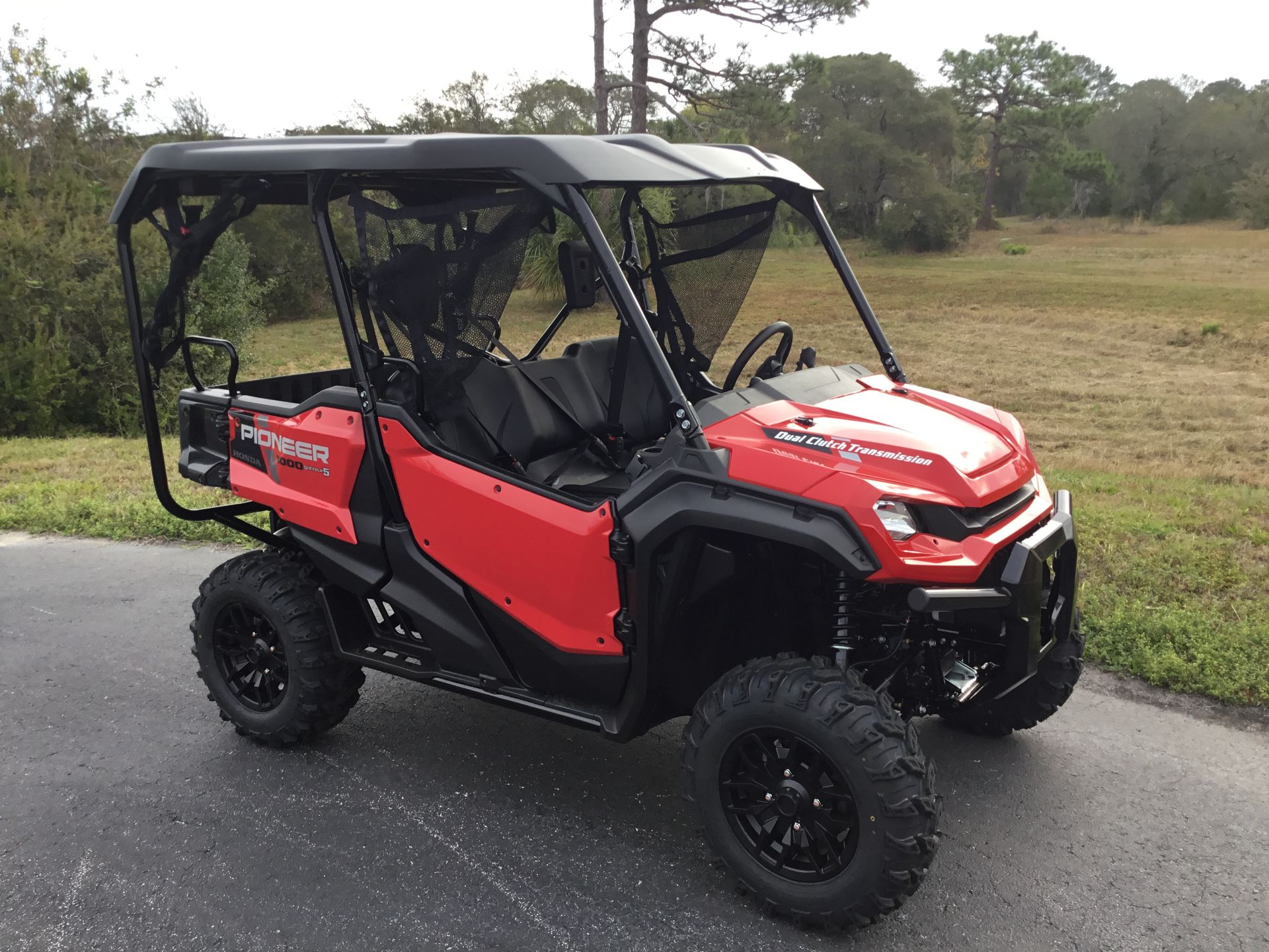 2024 Honda Pioneer 1000-5 Deluxe in Hudson, Florida - Photo 4