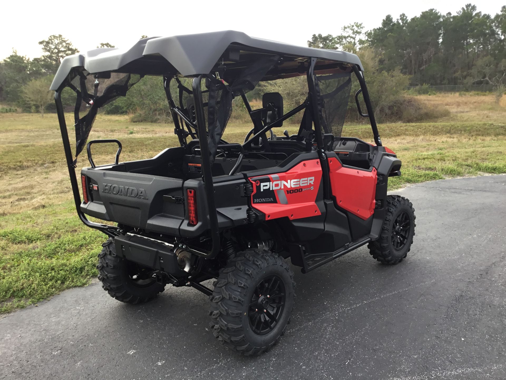 2024 Honda Pioneer 1000-5 Deluxe in Hudson, Florida - Photo 9