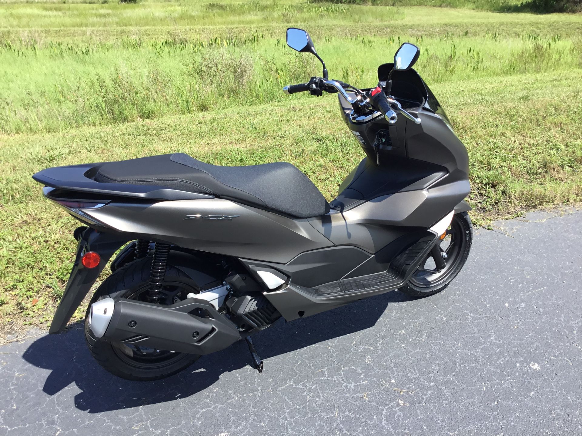 2023 Honda PCX in Hudson, Florida - Photo 6