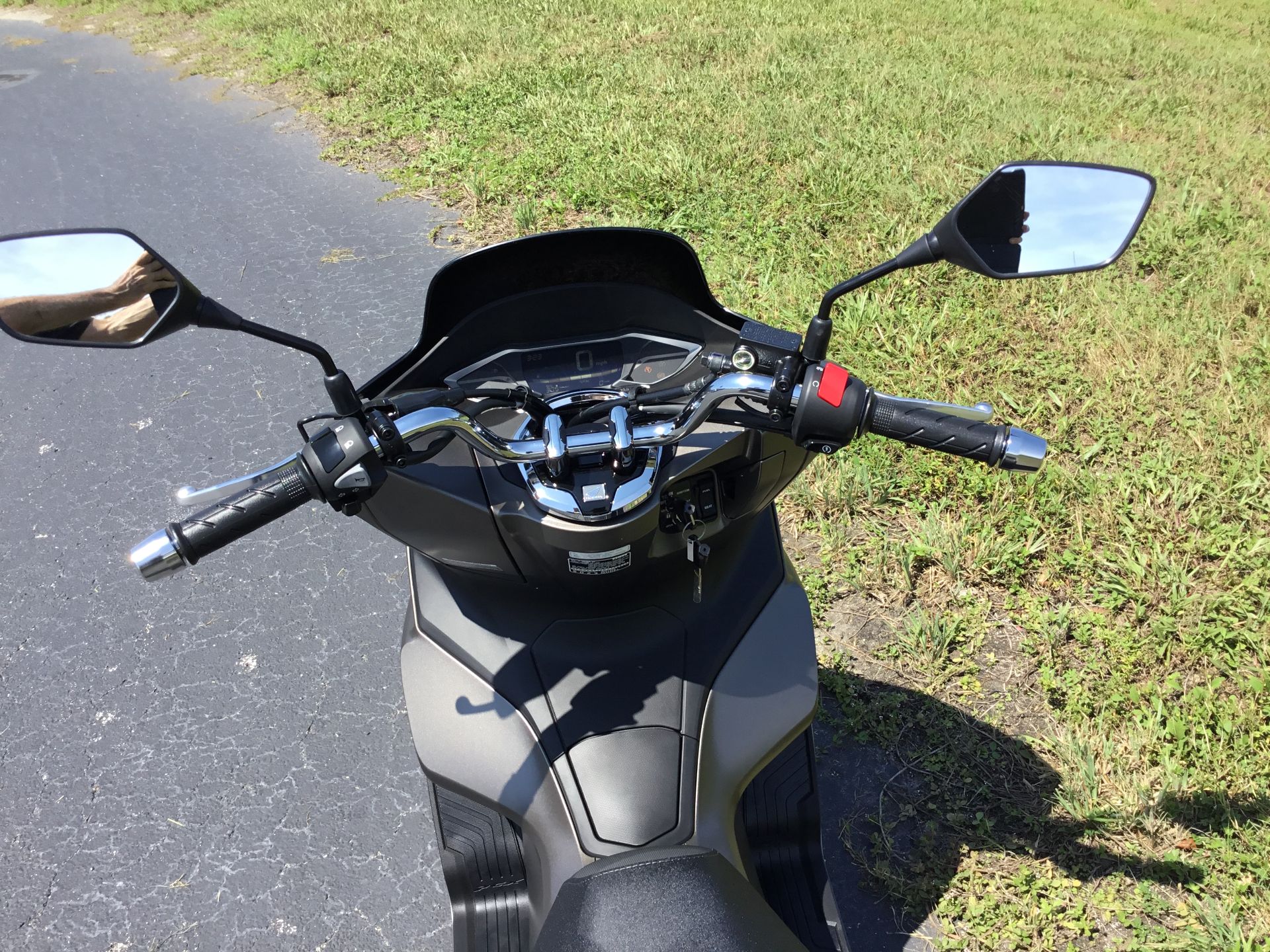 2023 Honda PCX in Hudson, Florida - Photo 20