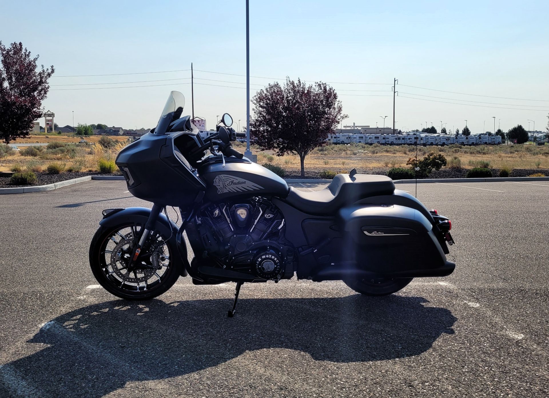 2023 Indian Motorcycle Challenger® Dark Horse® in Pasco, Washington - Photo 2