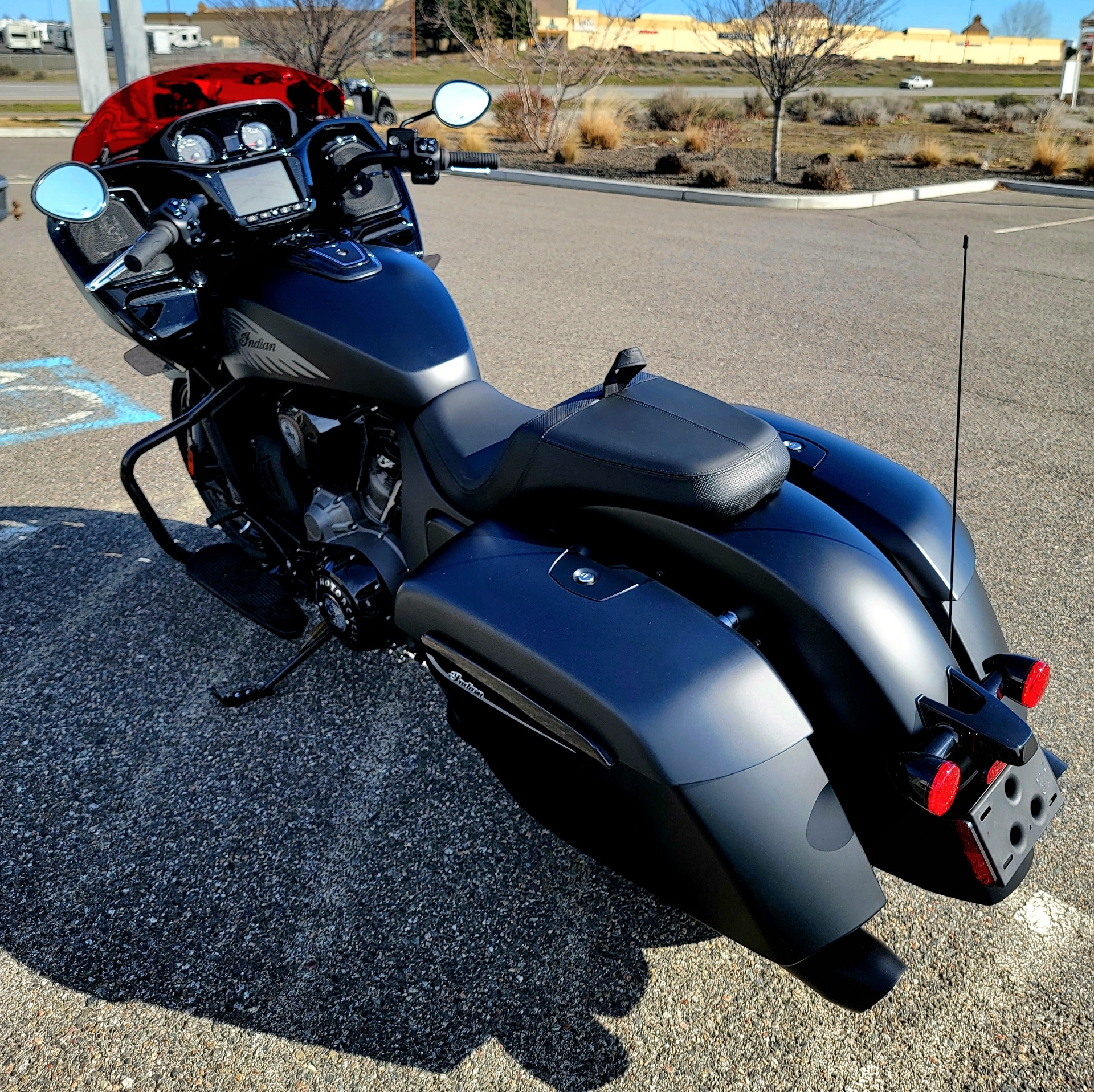 2024 Indian Motorcycle Challenger® Dark Horse® in Pasco, Washington - Photo 6