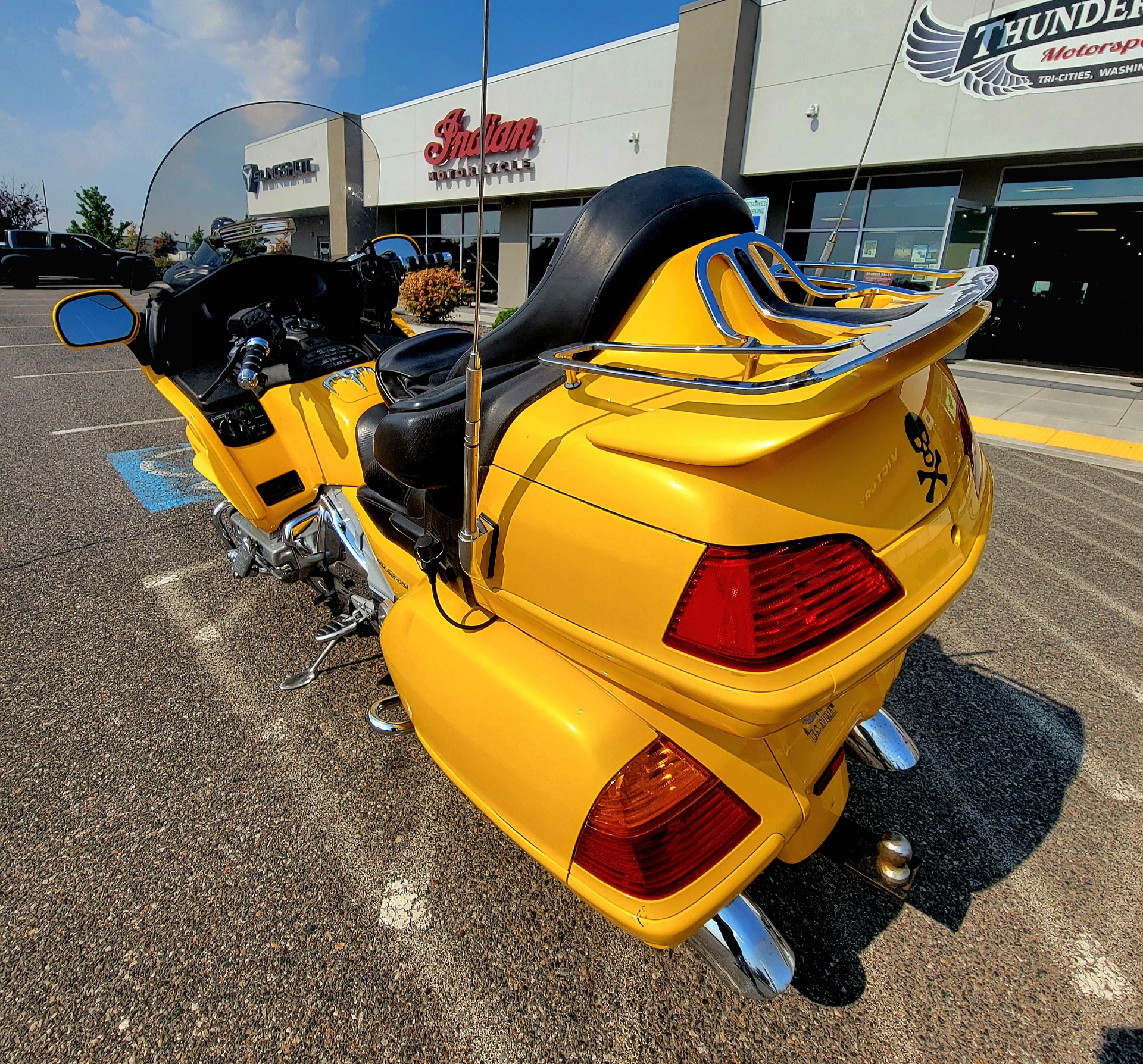 2001 Honda Gold Wing (GL1800) in Pasco, Washington - Photo 2