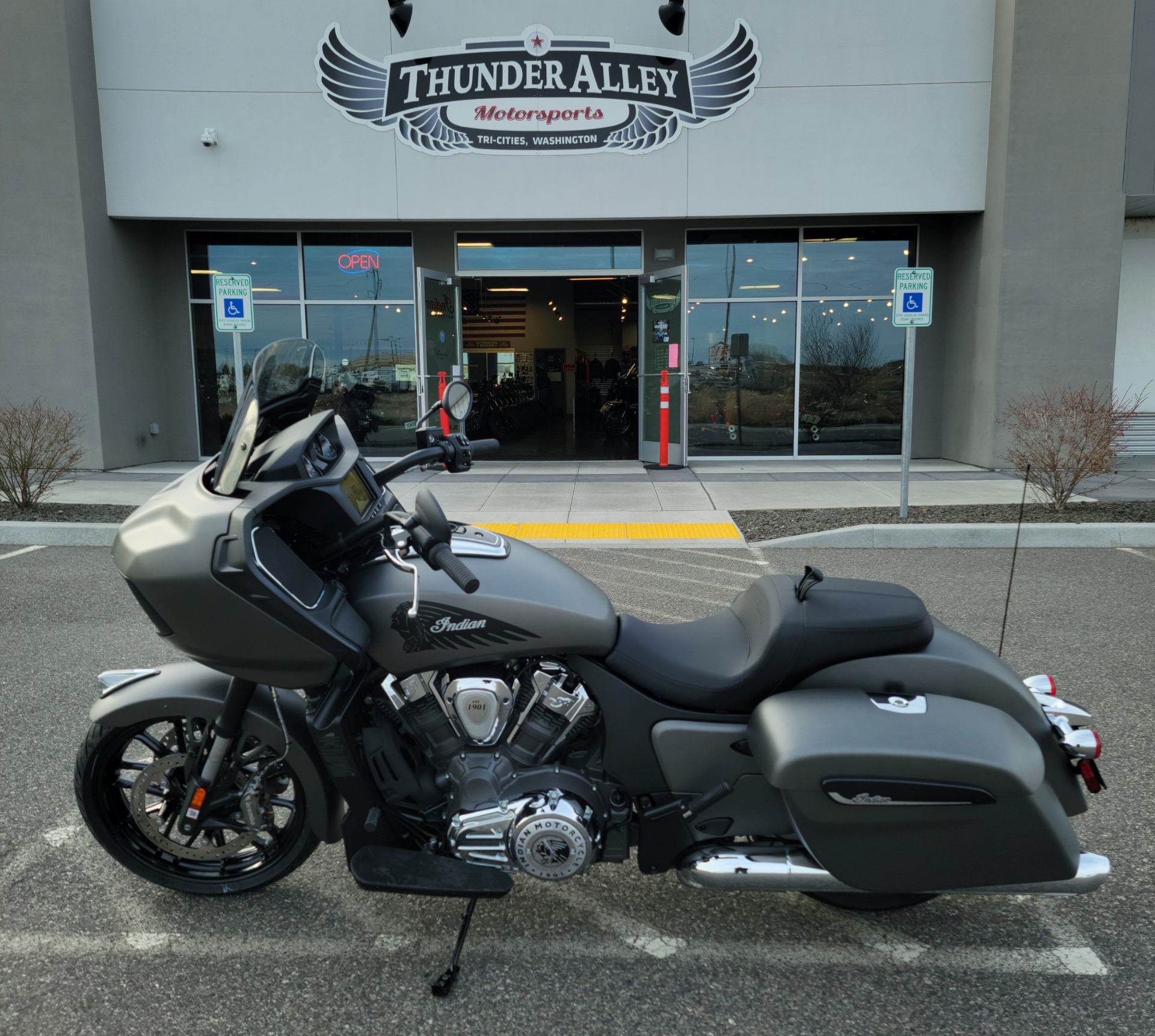 2023 Indian Motorcycle Challenger® in Pasco, Washington - Photo 1