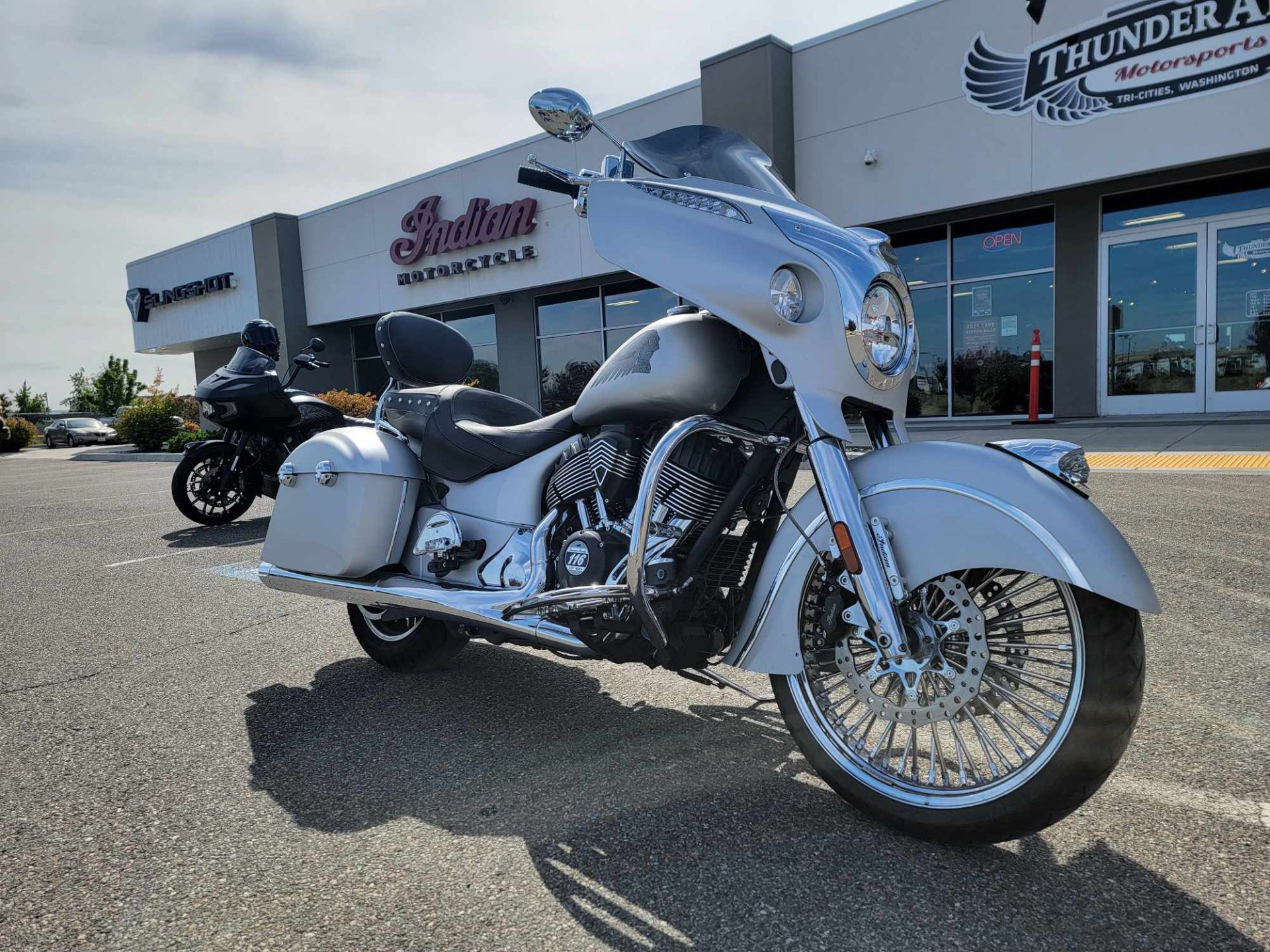 2018 Indian Motorcycle Chieftain® Classic in Pasco, Washington - Photo 3