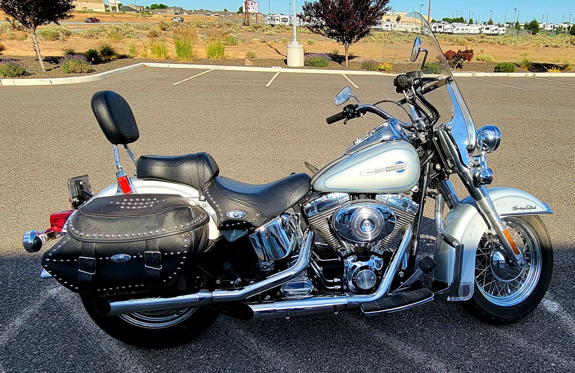 2004 Harley-Davidson FLSTC/FLSTCI Heritage Softail® Classic in Pasco, Washington - Photo 5