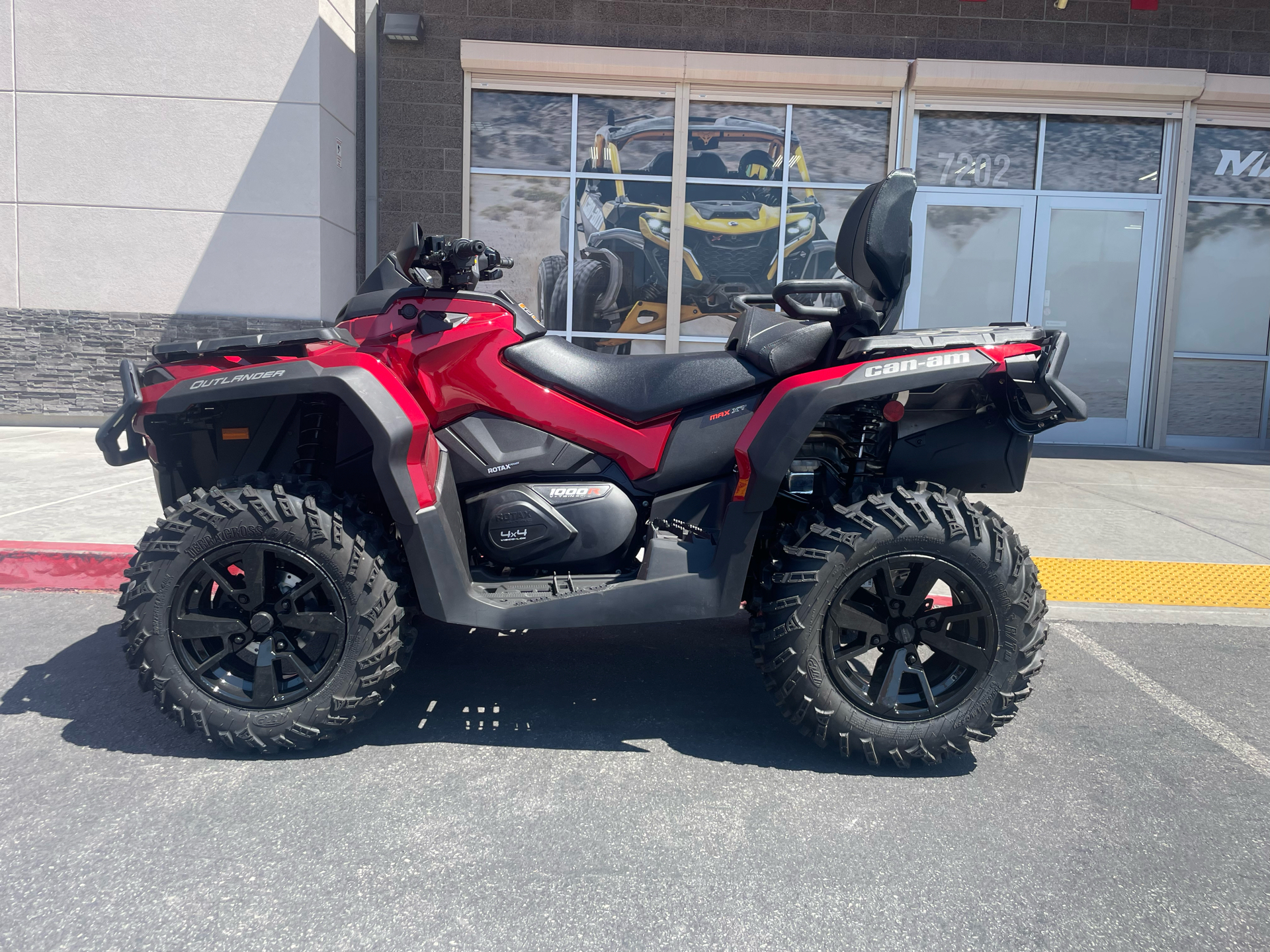 2024 Can-Am Outlander MAX XT 1000R in Las Vegas, Nevada - Photo 3