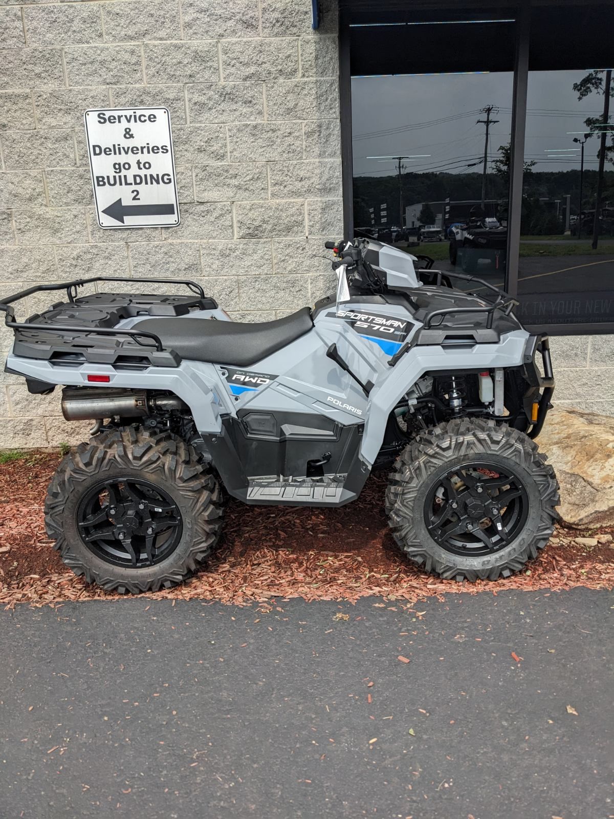 2024 Polaris Sportsman 570 Premium in Hermitage, Pennsylvania - Photo 1