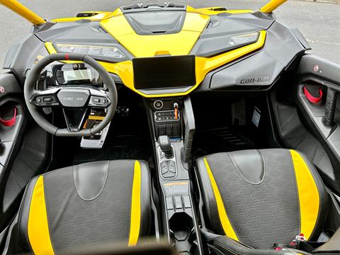 2024 Can-Am Maverick R X RS with Smart-Shox 999T DCT in Santa Rosa, California - Photo 11