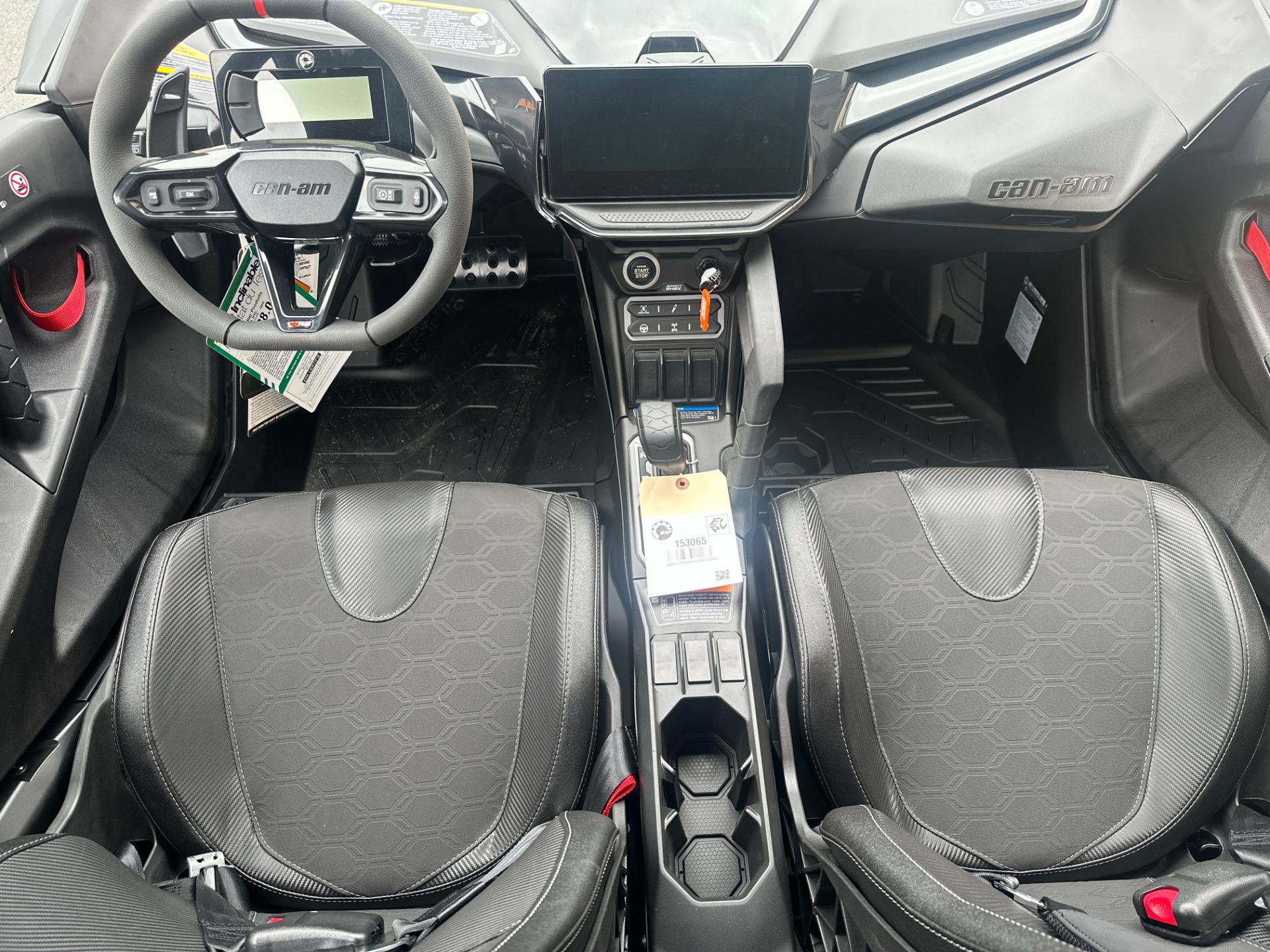 2024 Can-Am Maverick R X RS with Smart-Shox 999T DCT in Santa Rosa, California - Photo 11