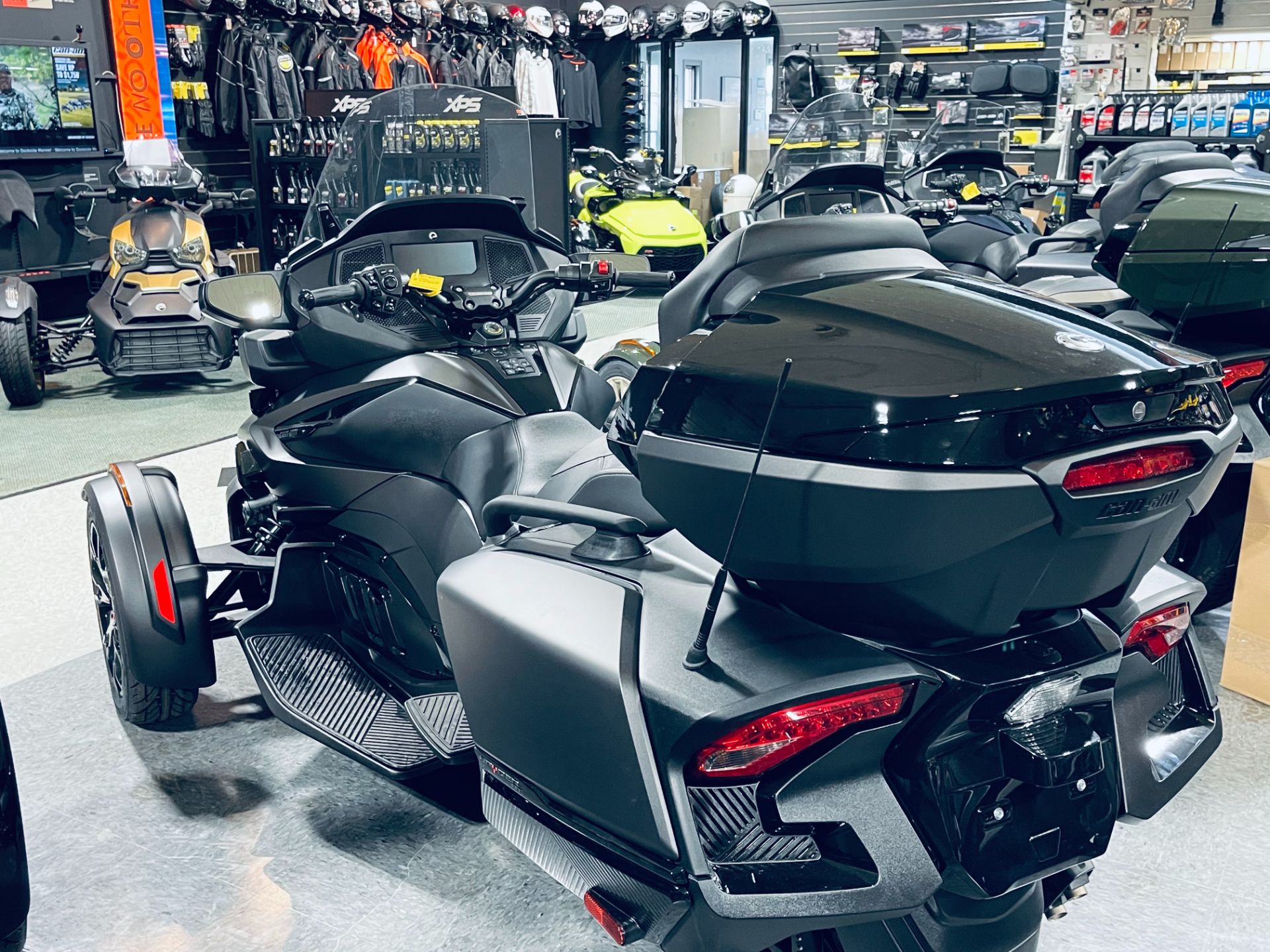 2023 Can-Am Spyder RT Limited in Wilmington, Illinois - Photo 2