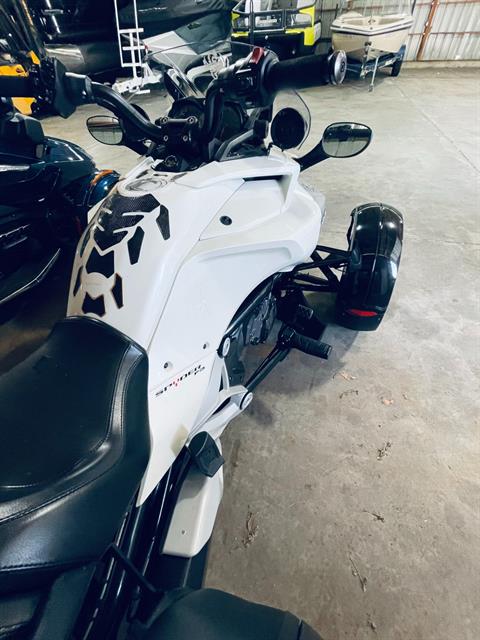 2015 Can-Am Spyder® F3 SE6 in Wilmington, Illinois - Photo 6