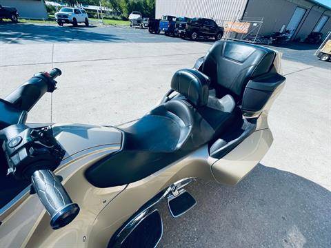 2017 Can-Am Spyder RT Limited in Wilmington, Illinois - Photo 6