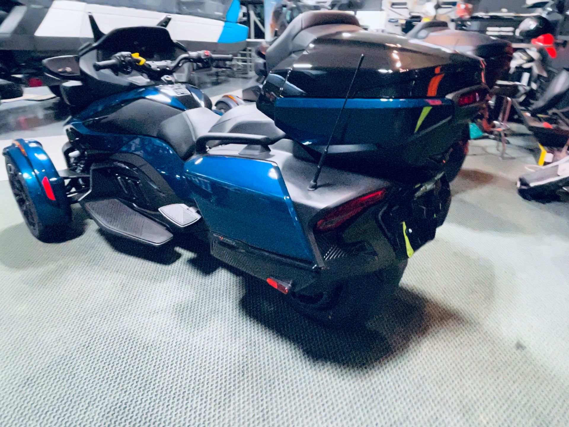 2022 Can-Am Spyder RT Limited in Wilmington, Illinois - Photo 3