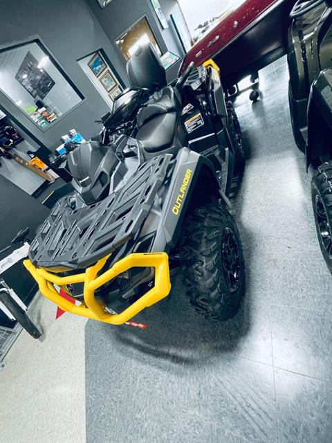 2023 Can-Am Outlander MAX XT-P 850 in Wilmington, Illinois - Photo 3