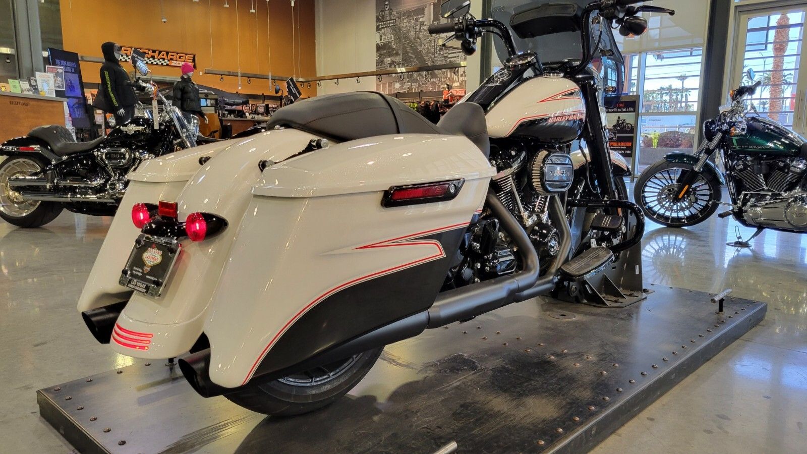 2023 Harley-Davidson Road King® Special in Las Vegas, Nevada - Photo 6