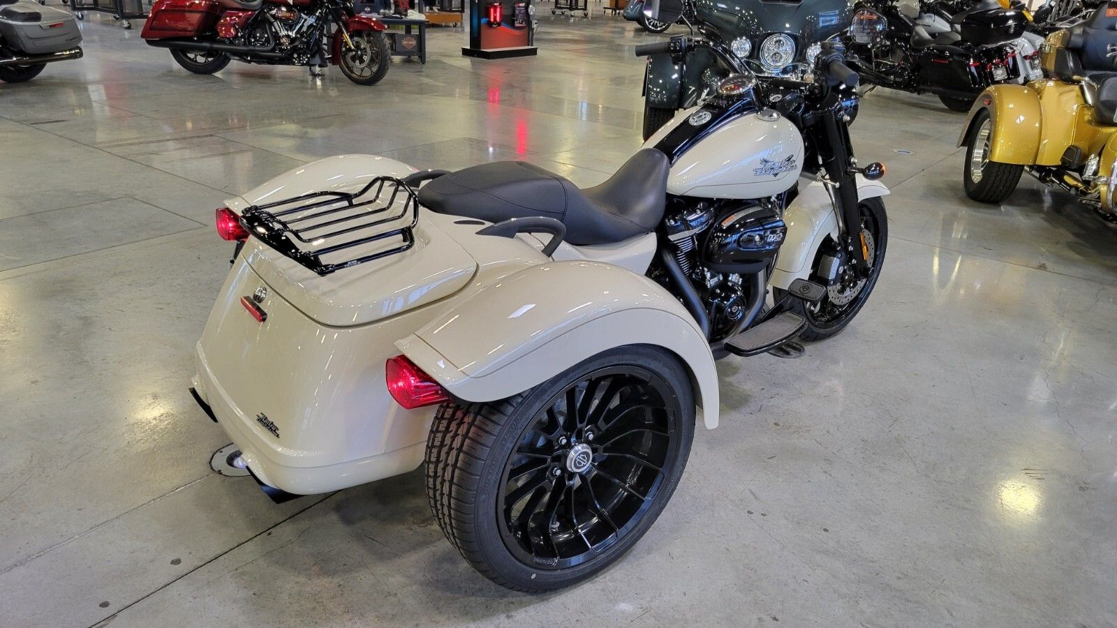 2023 Harley-Davidson Freewheeler® in Las Vegas, Nevada - Photo 5