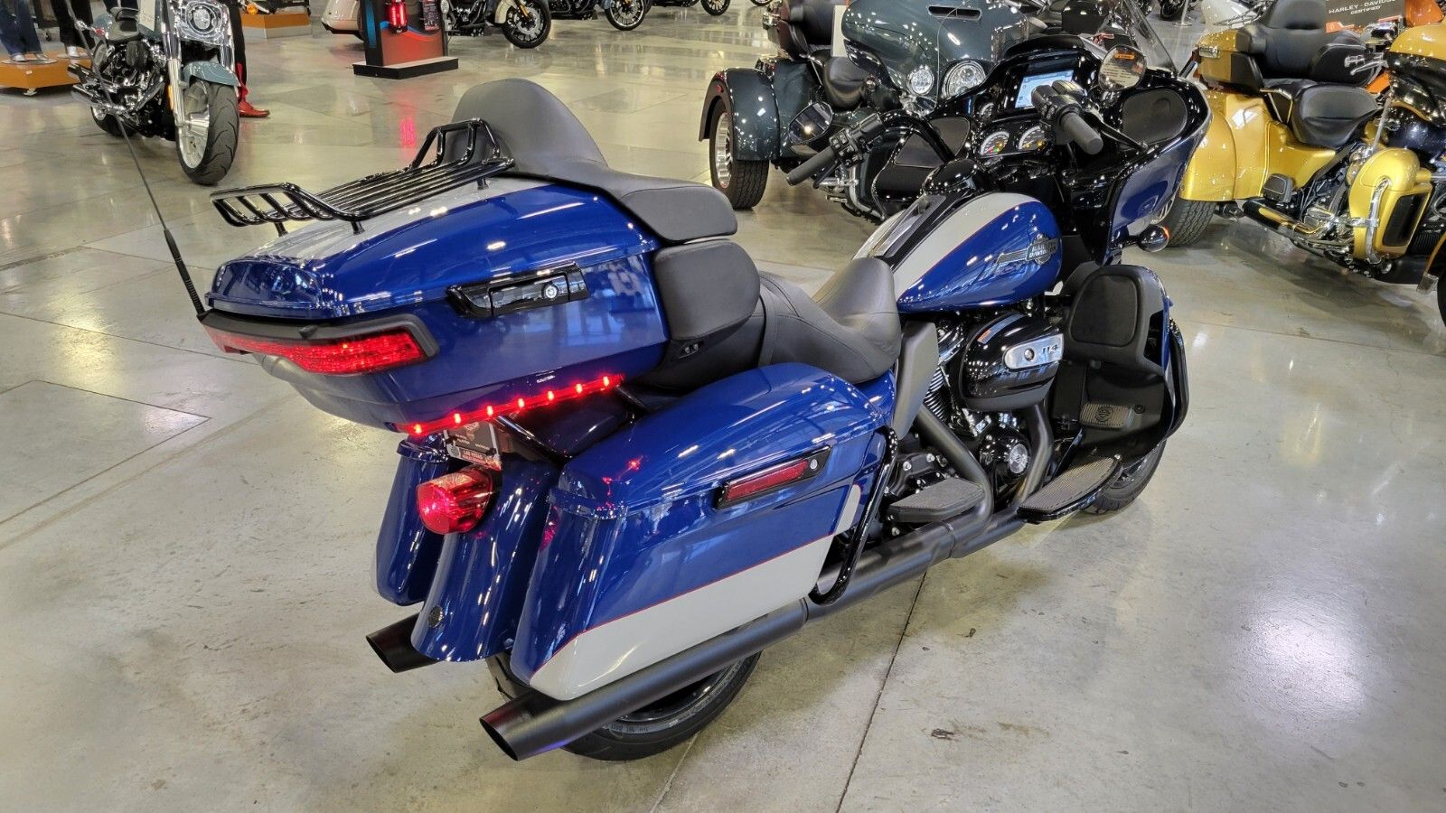 2023 Harley-Davidson Road Glide® Limited in Las Vegas, Nevada - Photo 5