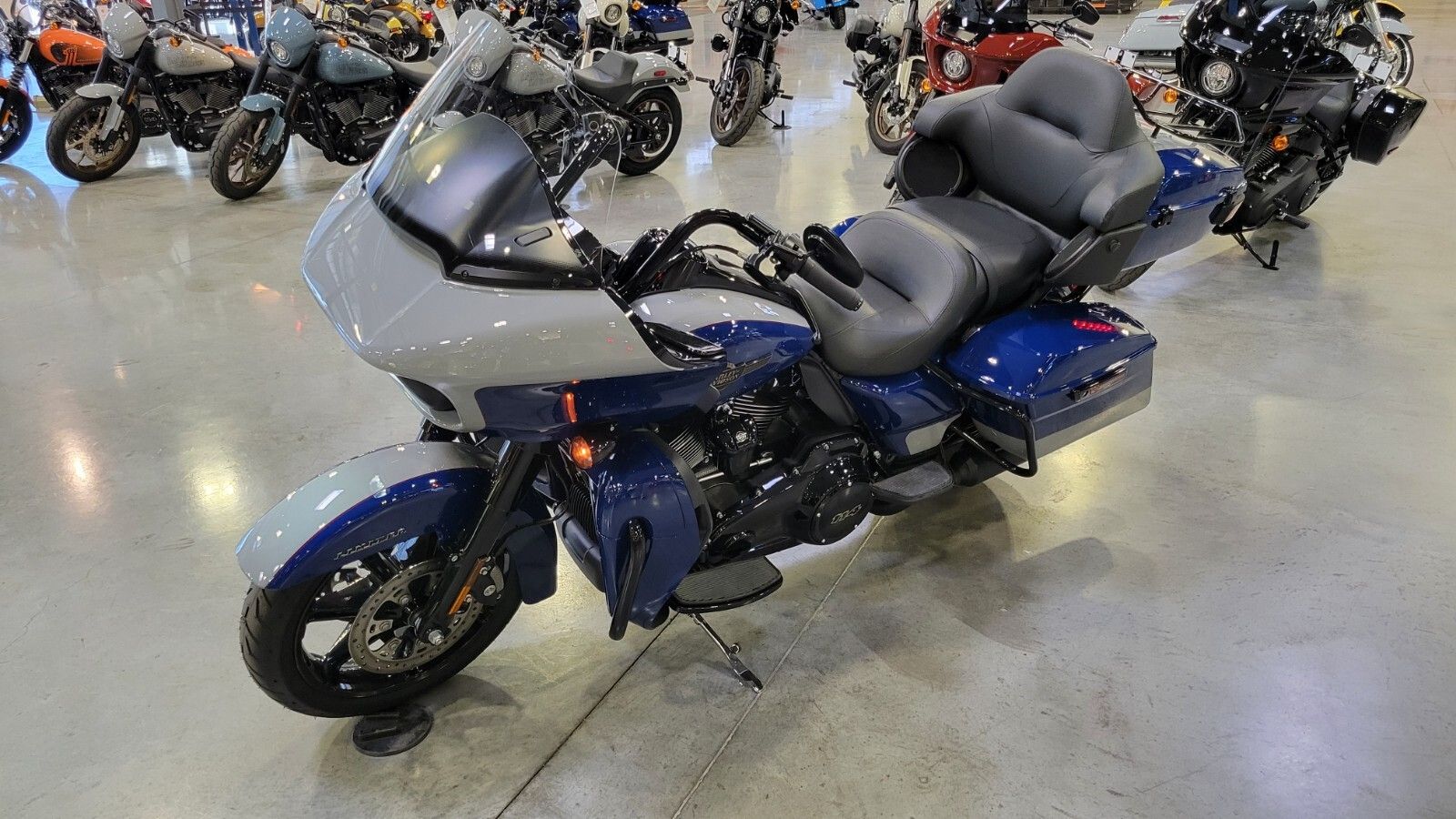 2023 Harley-Davidson Road Glide® Limited in Las Vegas, Nevada - Photo 12